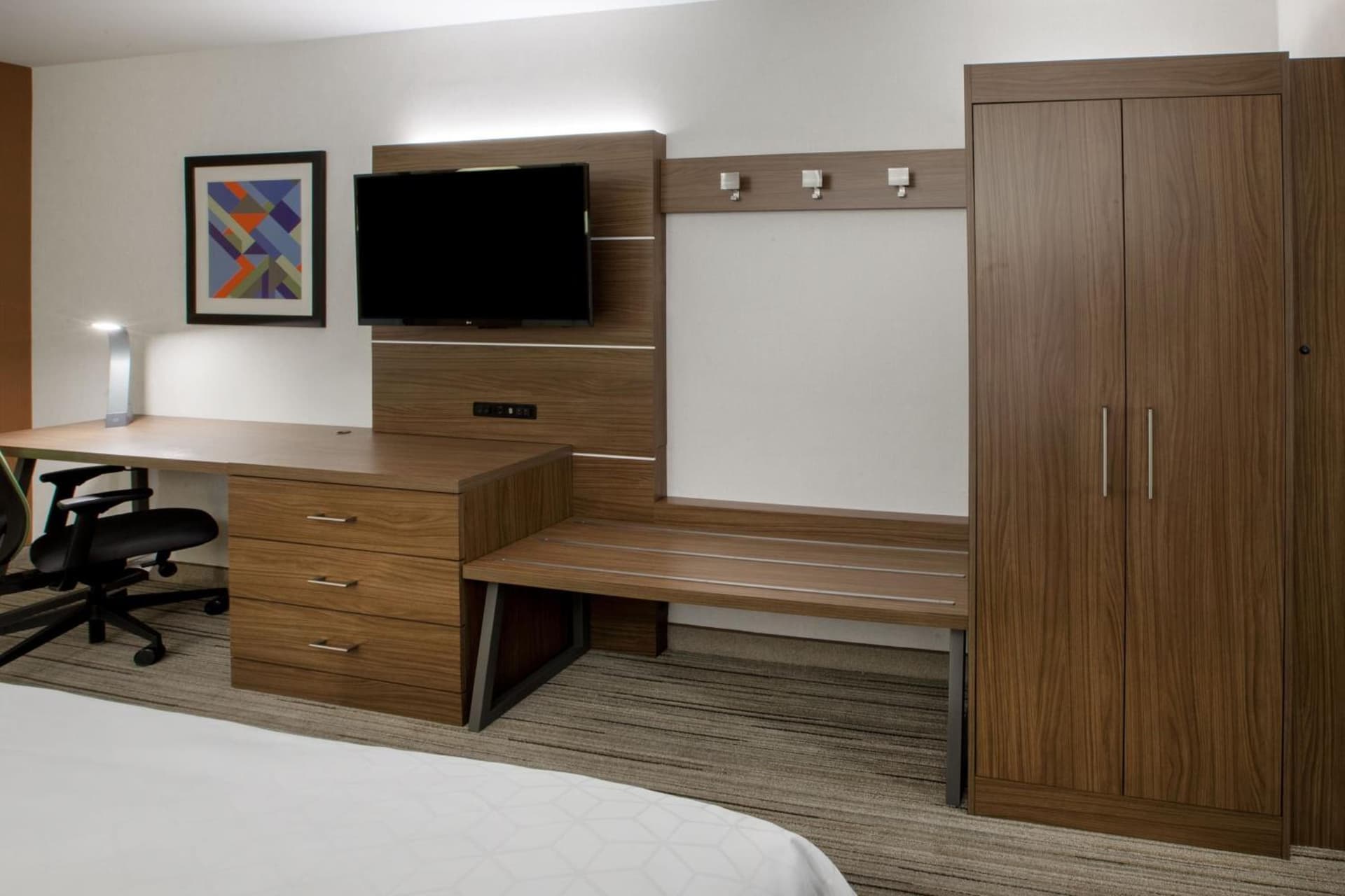 Holiday Inn Express & Suites - Ann Arbor - University South by IHG gallery photo in Ann Arbor, MI — image 8
