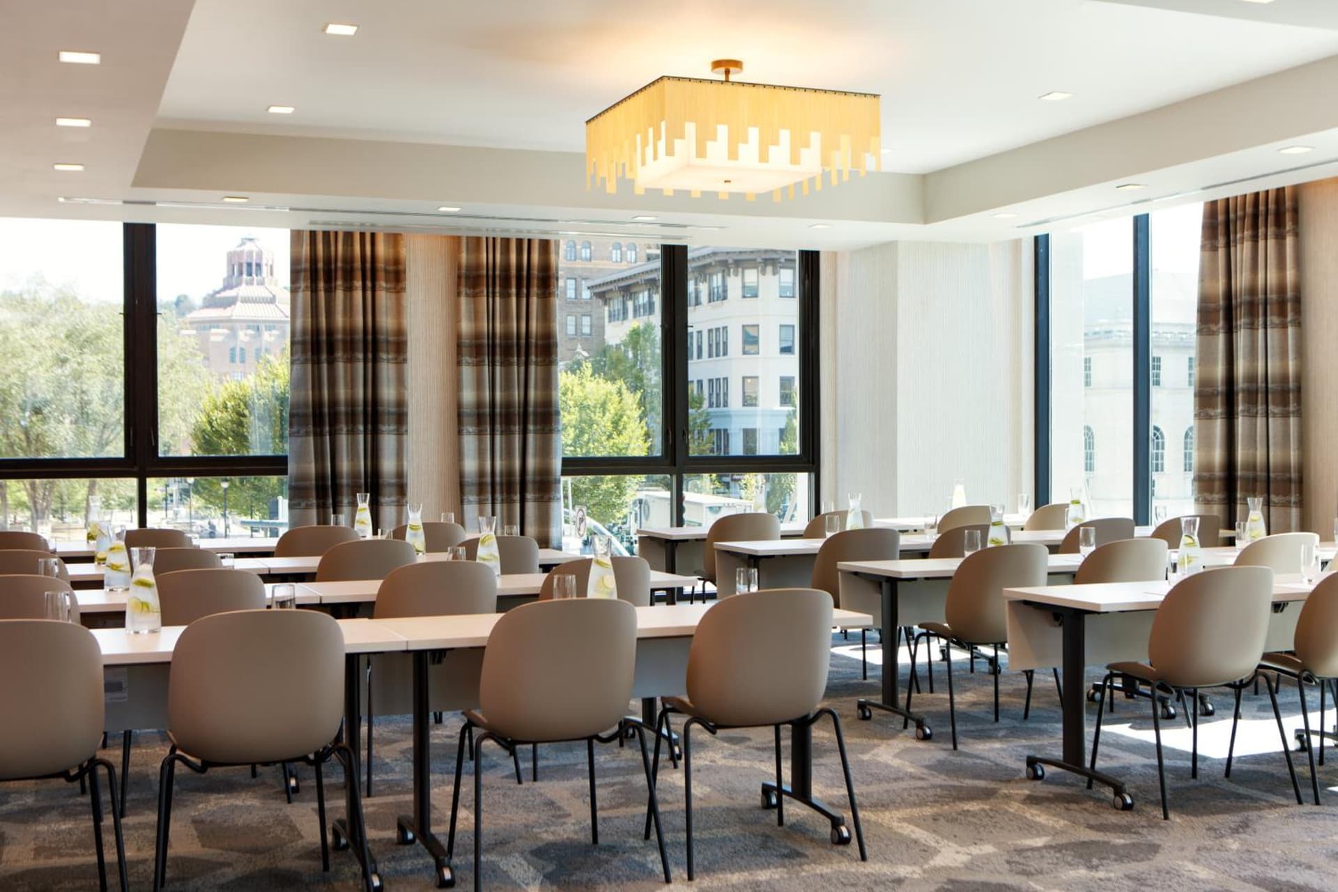 Kimpton Hotel Arras by IHG gallery photo in Asheville, NC — image 35