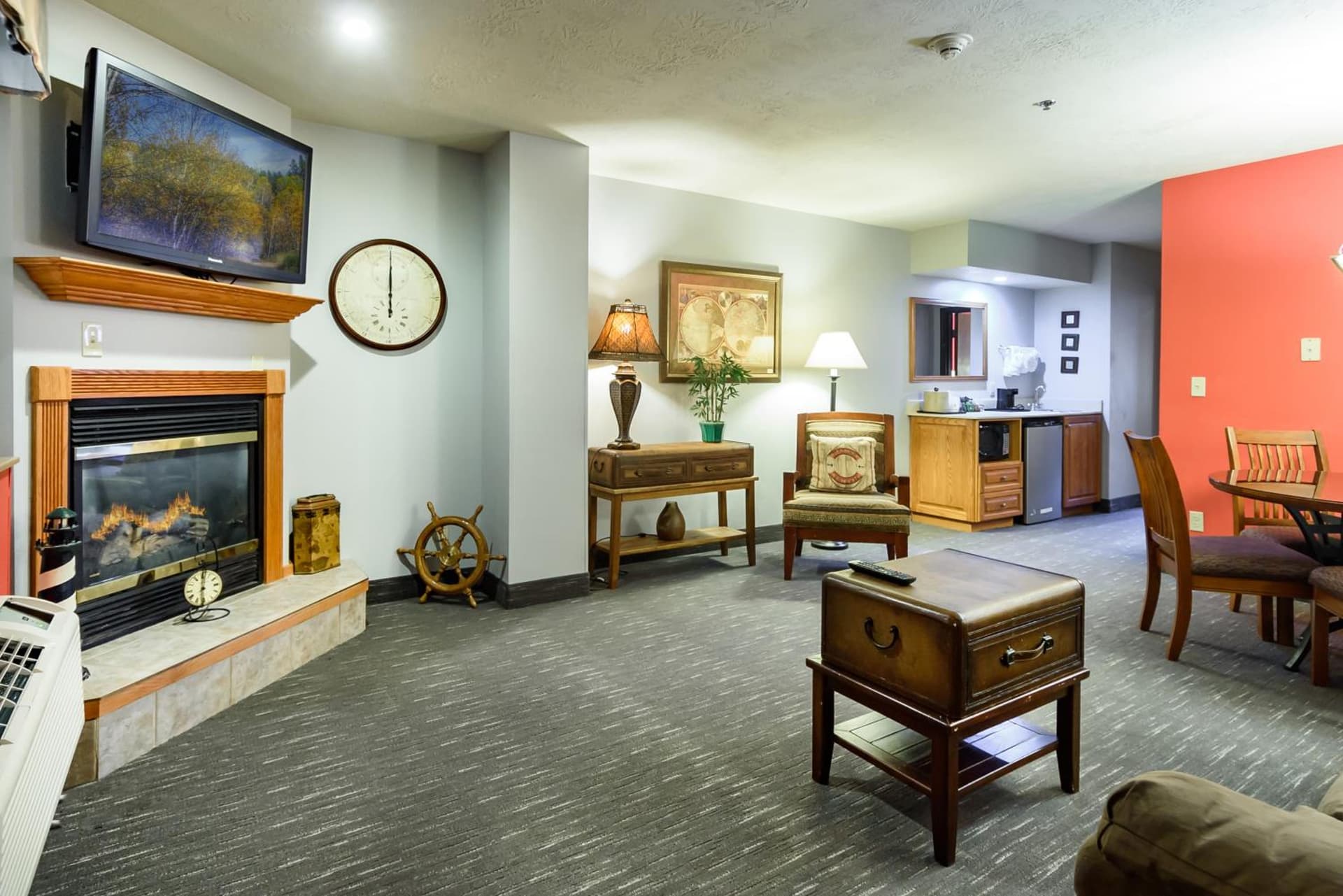 Ramada by Wyndham Sioux Falls Airport - Waterpark Resort & Event Center gallery photo in Sioux Falls, SD — image 95