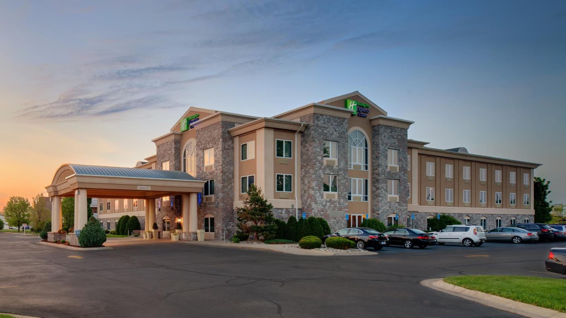 Holiday Inn Express Hotel & Suites Saginaw by IHG featured exterior or lobby in Saginaw, MI — similar hotel