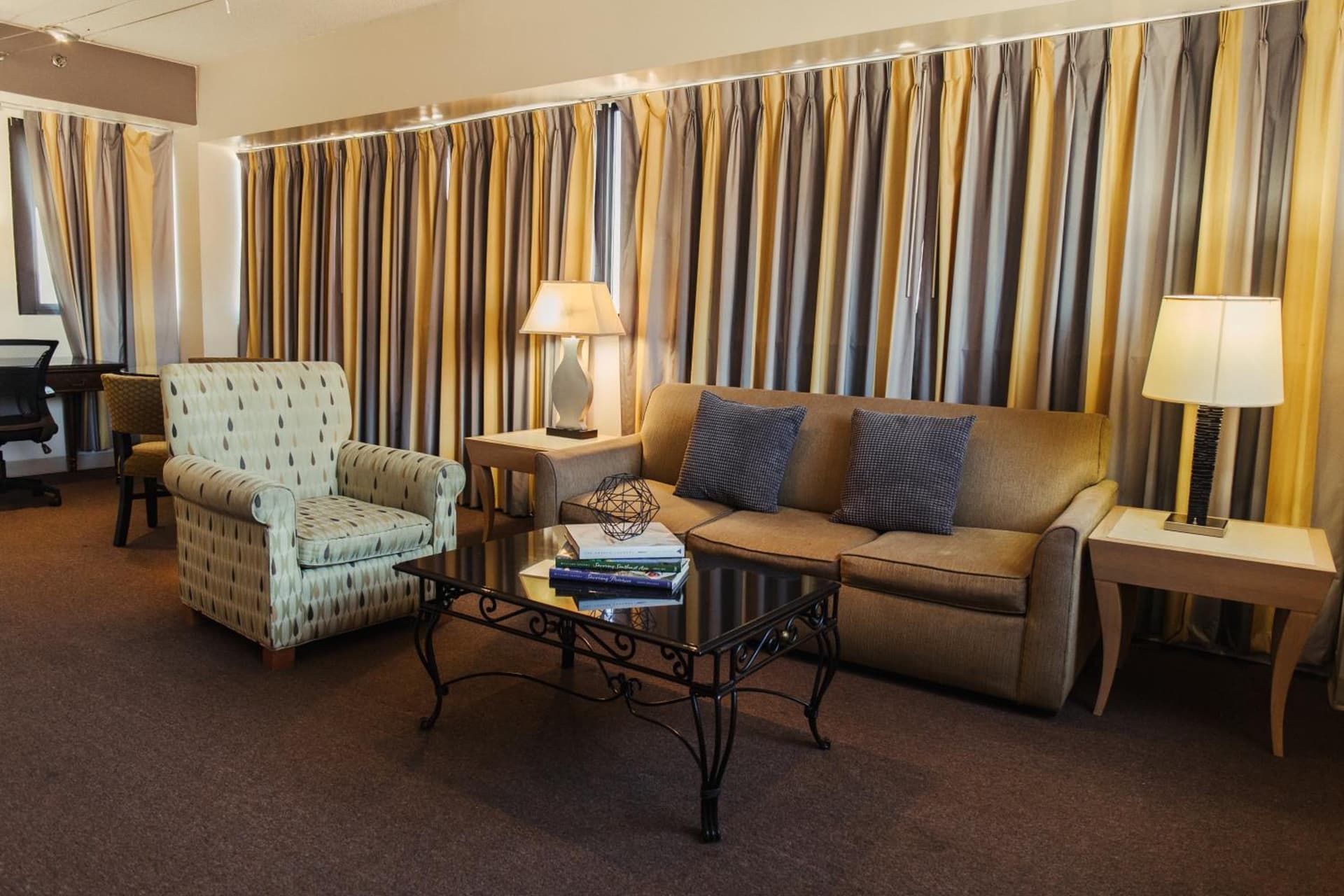 Stamford Suites gallery photo in Stamford, CT — image 8