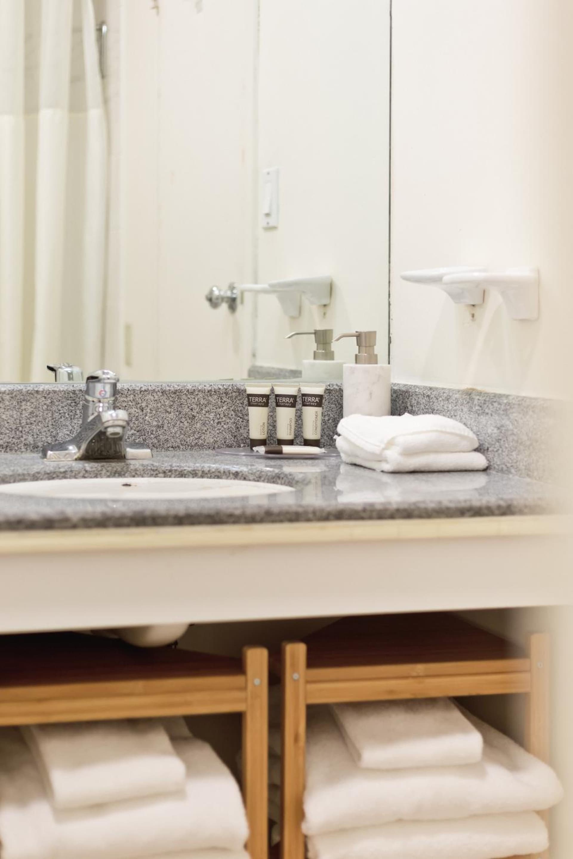 Stamford Suites gallery photo in Stamford, CT — image 9