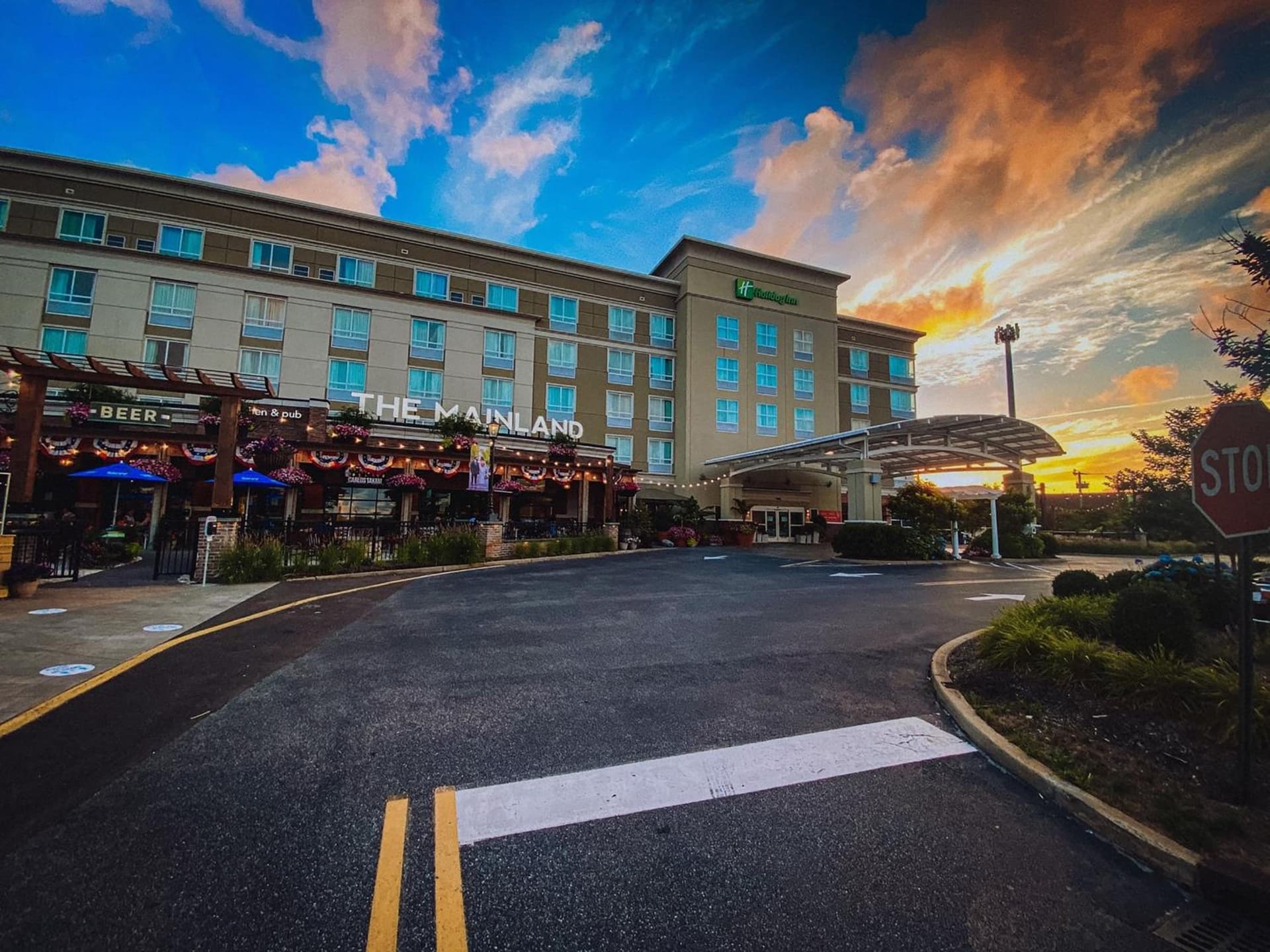 Holiday Inn Manahawkin/Long Beach Island by IHG featured exterior or lobby in Manahawkin, NJ — similar hotel