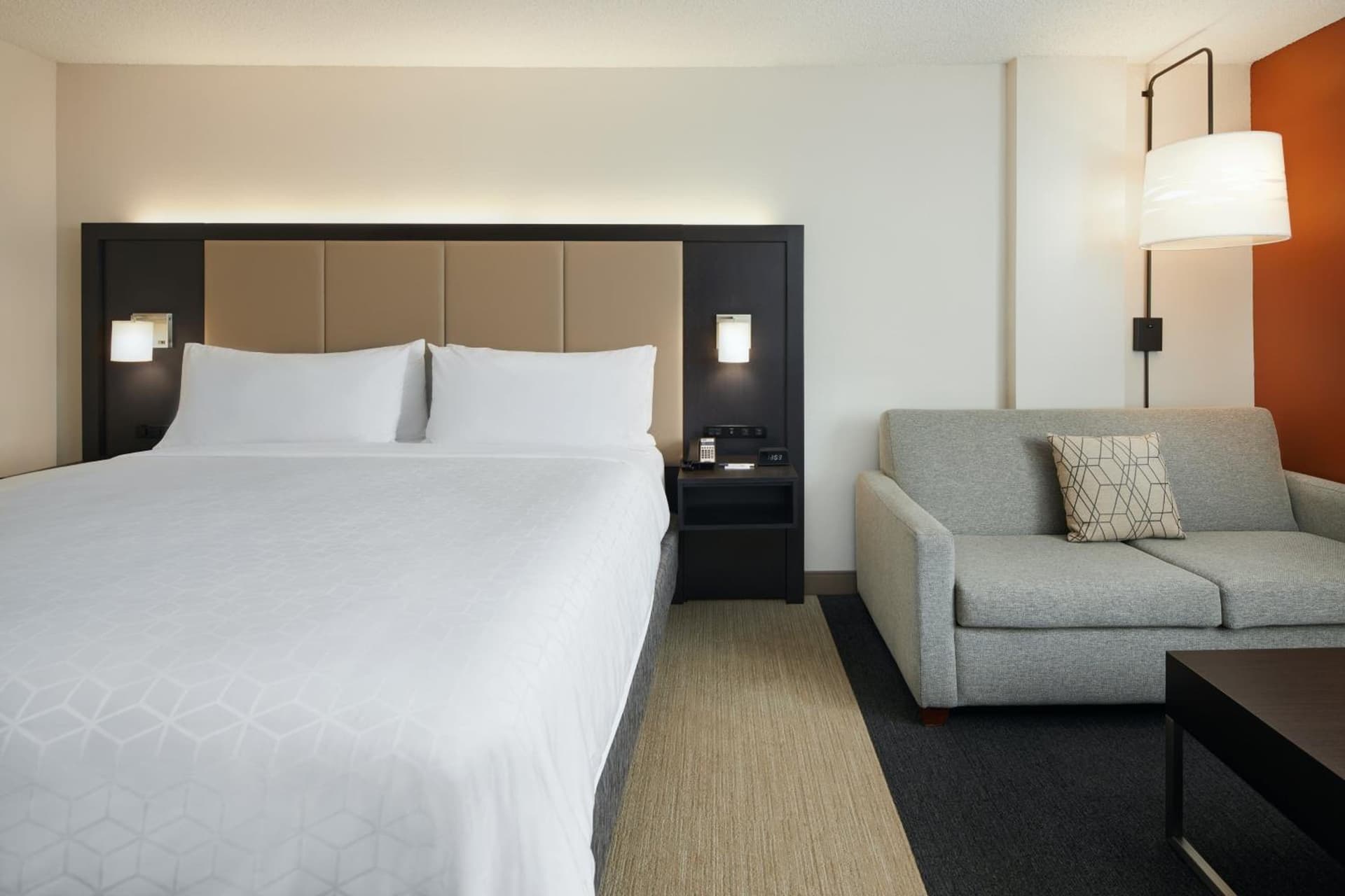 Holiday Inn Express Richmond - Midtown by IHG gallery photo in Richmond, VA — image 53