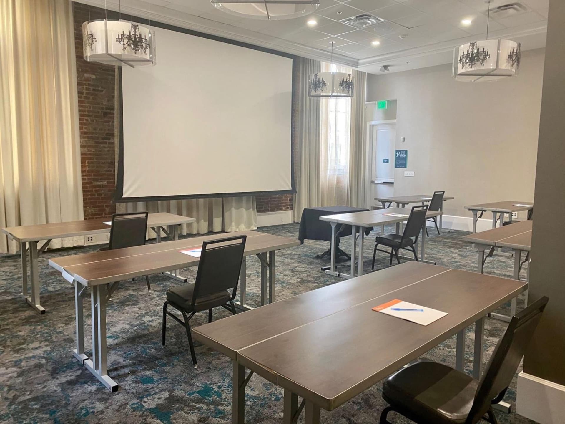Hotel Indigo Savannah Historic District by IHG property views in Savannah, GA — gallery photo 3