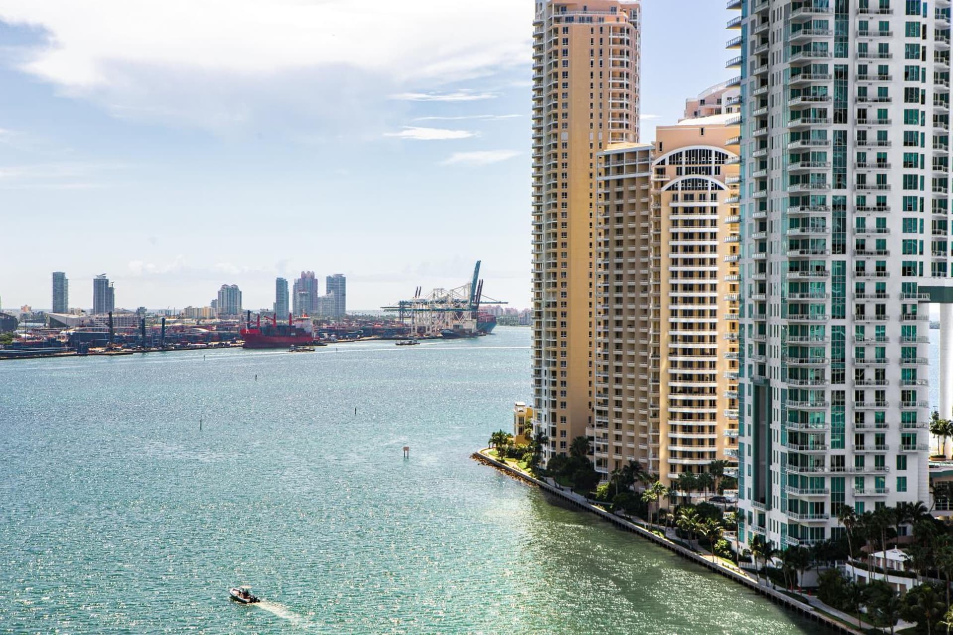 Kimpton EPIC Hotel by IHG gallery photo in Miami, FL — image 18