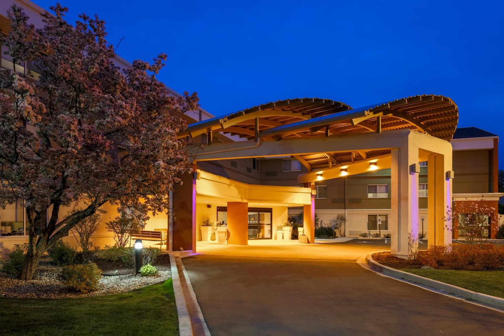Holiday Inn Express Milwaukee - West Medical Center by IHG — hotel in Wauwatosa, Wisconsin