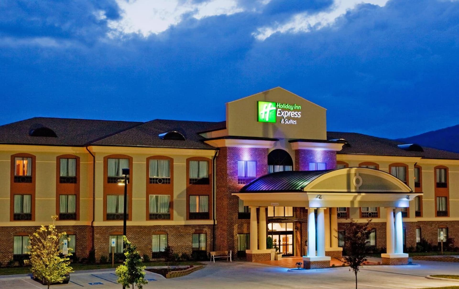 Holiday Inn Express Hotel & Suites Salem by IHG gallery photo in Salem, VA — image 18