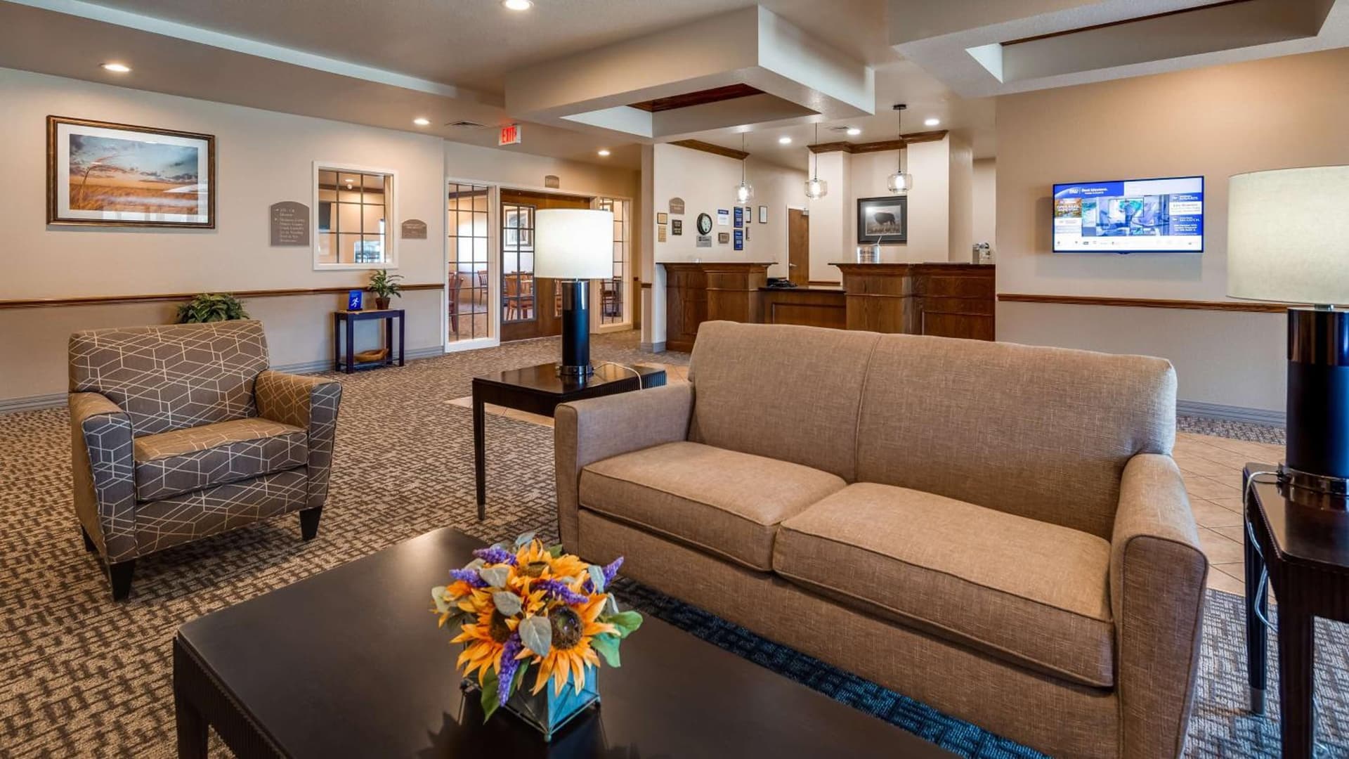 Best Western El-Quartelejo Inn & Suites interior in Scott City, KS — gallery photo 2