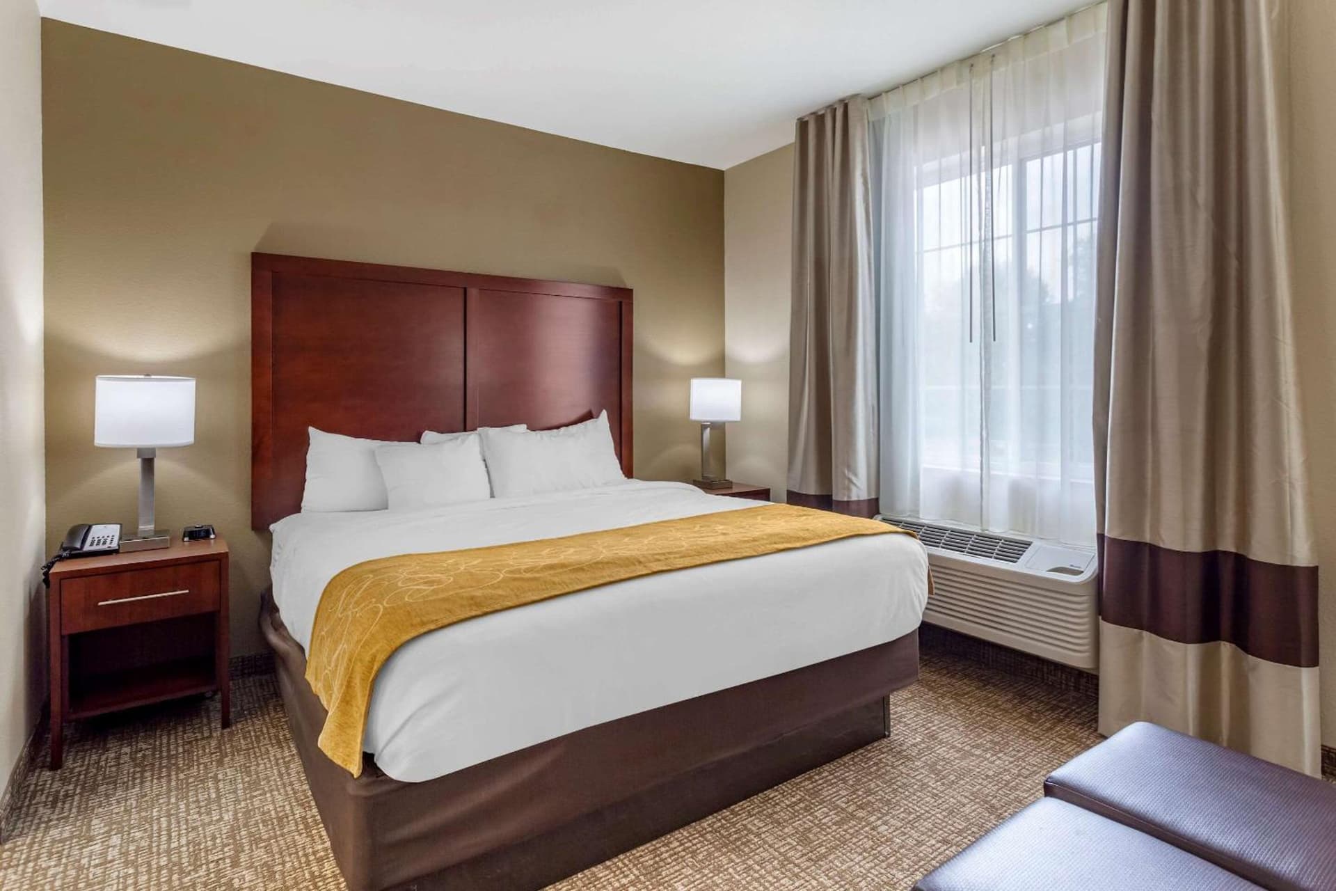 Comfort Suites Clarksville near Governors Square Mall gallery photo in Clarksville, TN — image 5