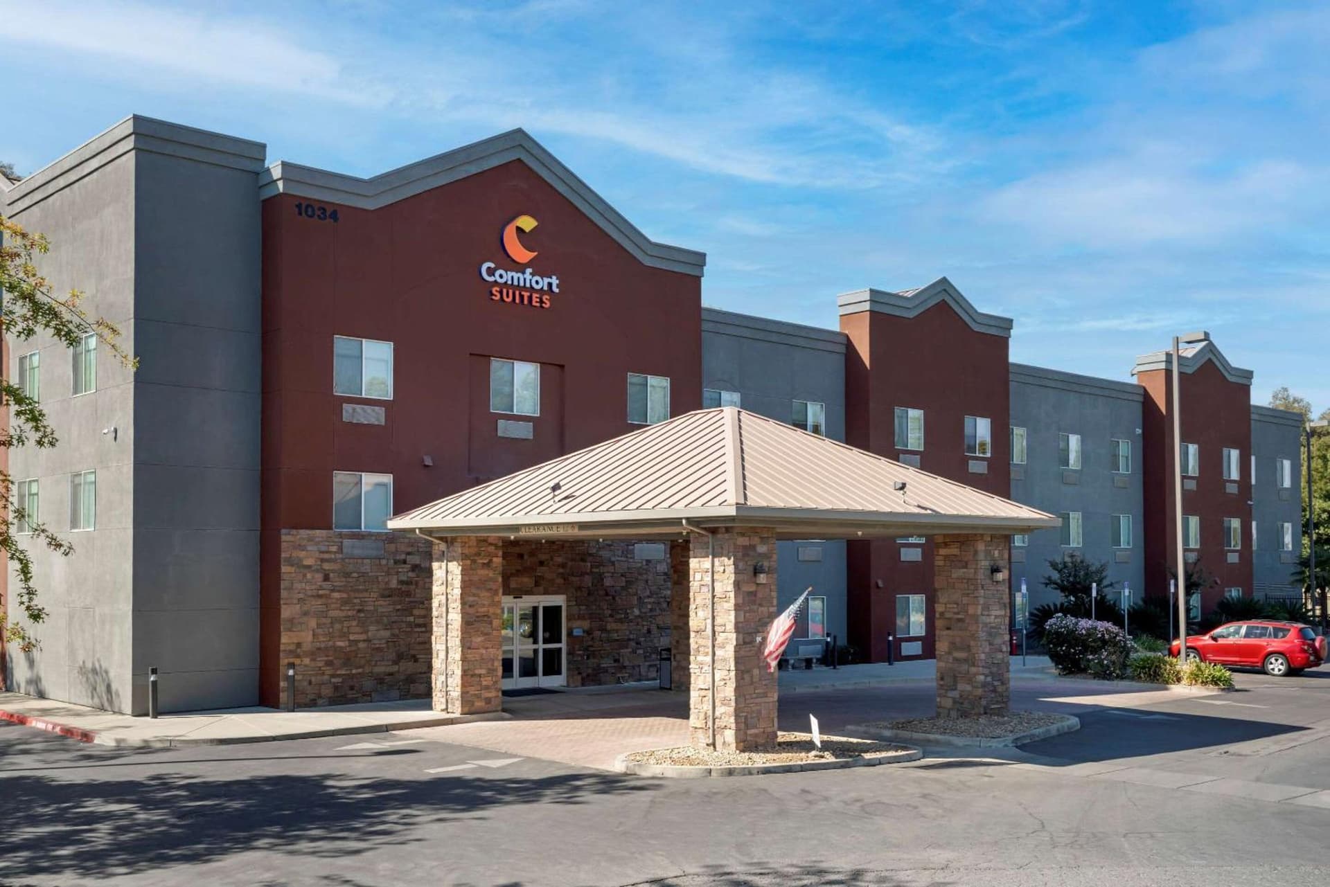 Comfort Suites Marysville-Yuba City featured exterior or lobby in Marysville, CA — similar hotel