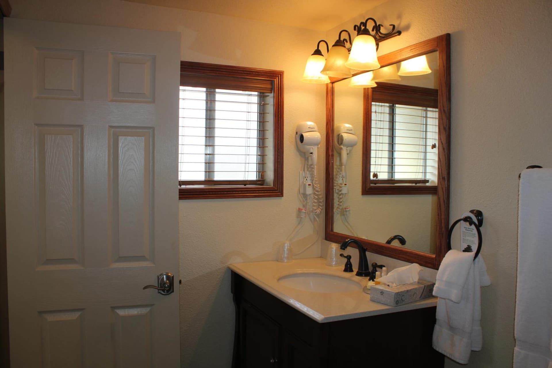 Wonder Valley Ranch Resort gallery photo in Pine Flat Lake — image 24
