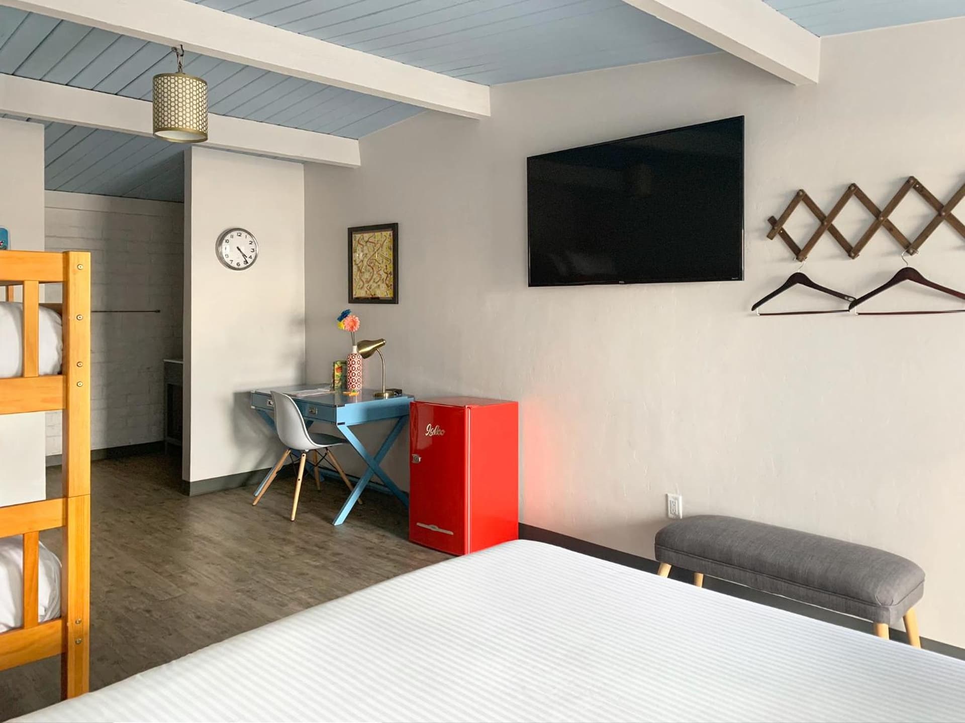 Hotel McCoy Tucson - Art, Coffee, Beer, Wine, Pool gallery photo in Tucson, AZ — image 40