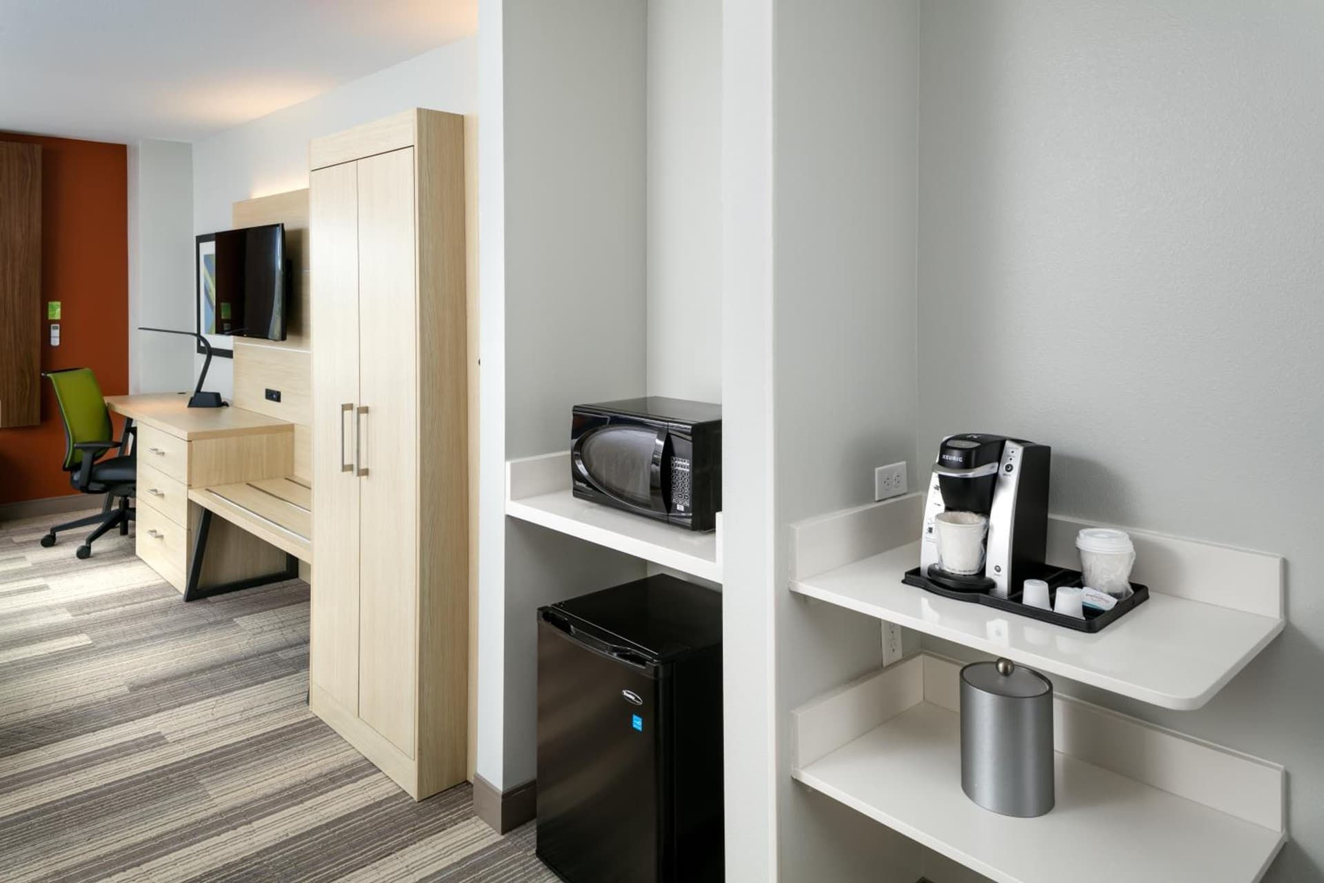 Holiday Inn Express & Suites - Bend South by IHG gallery photo in Bend, OR — image 38