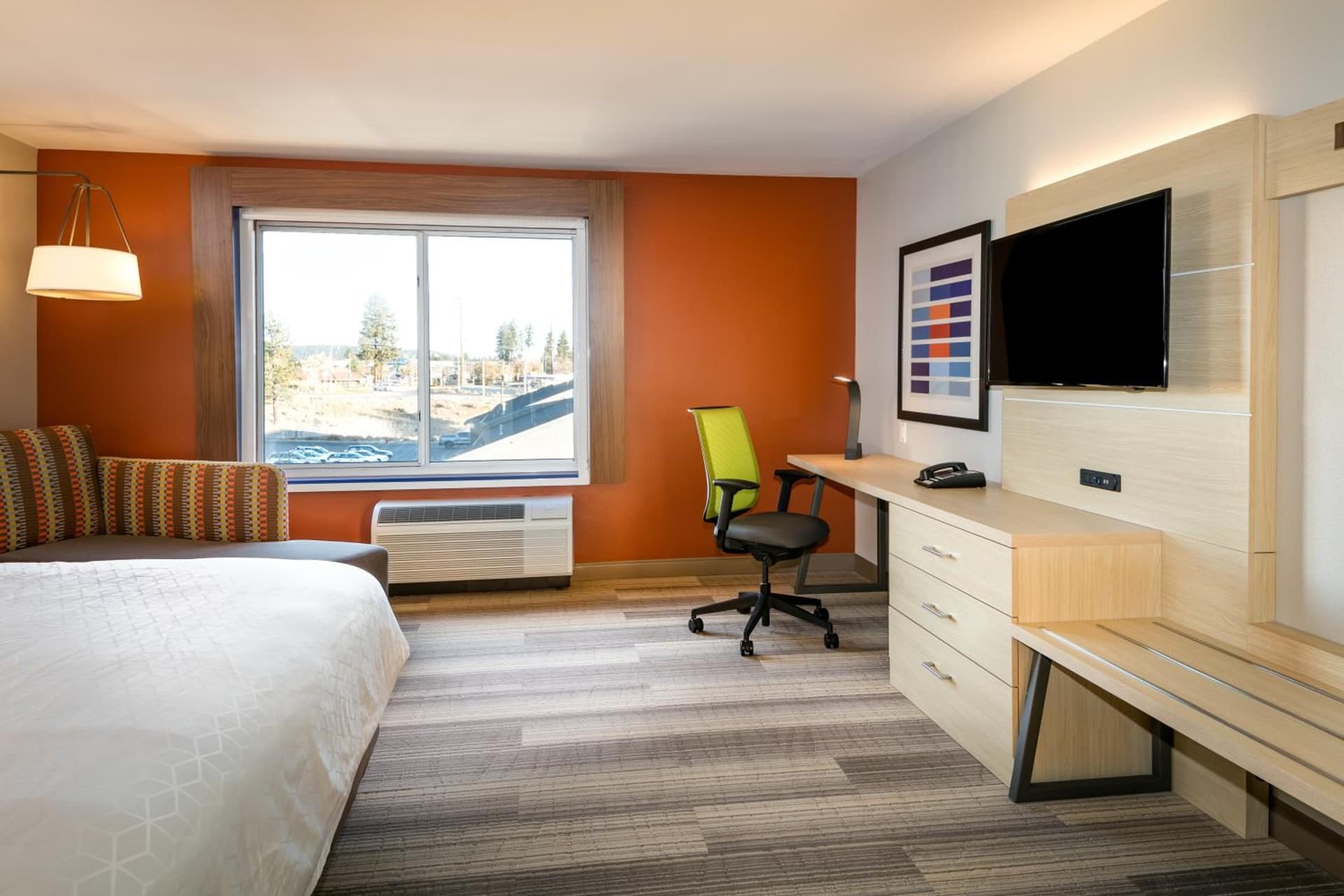 Holiday Inn Express & Suites - Bend South by IHG gallery photo in Bend, OR — image 25