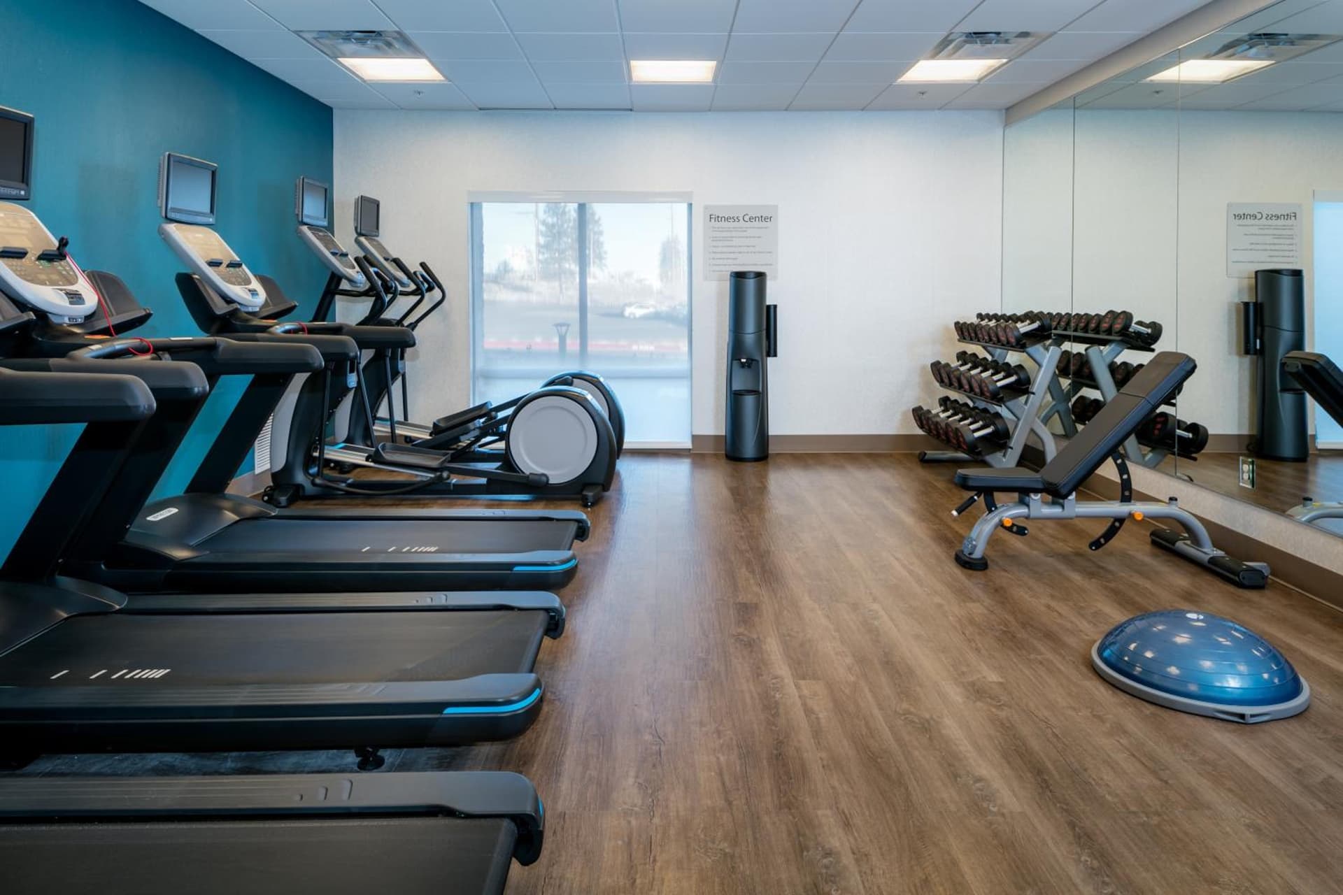 Holiday Inn Express & Suites - Bend South by IHG gallery photo in Bend, OR — image 16