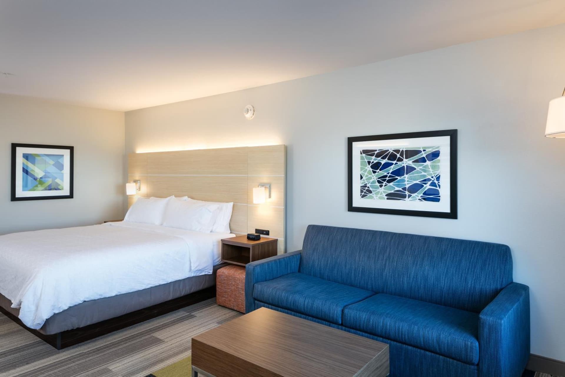 Holiday Inn Express & Suites - Bend South by IHG gallery photo in Bend, OR — image 49