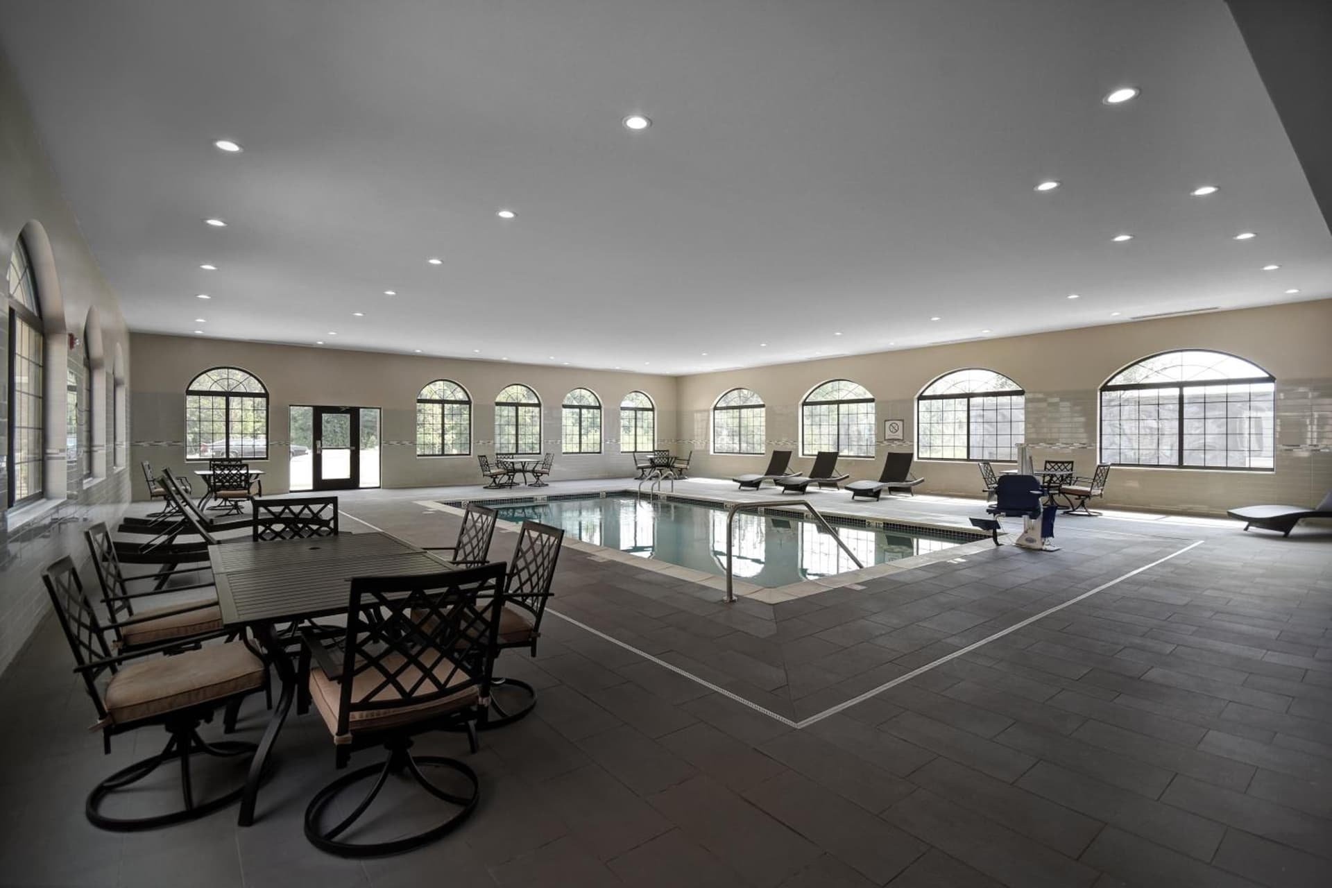 Staybridge Suites - Holland by IHG gallery photo in Holland, MI — image 13