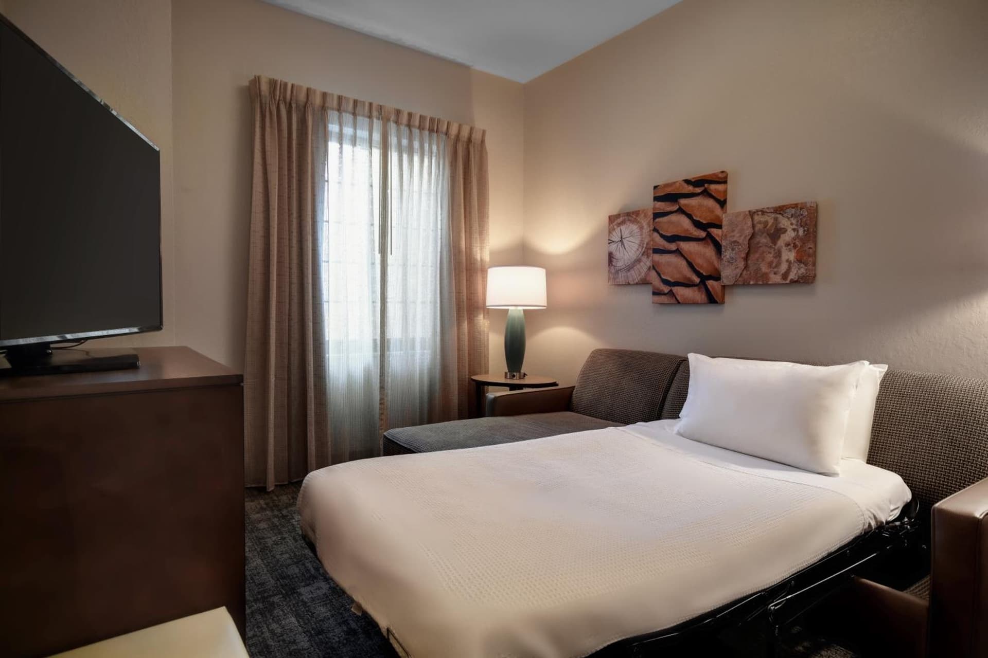 Staybridge Suites - Holland by IHG gallery photo in Holland, MI — image 44