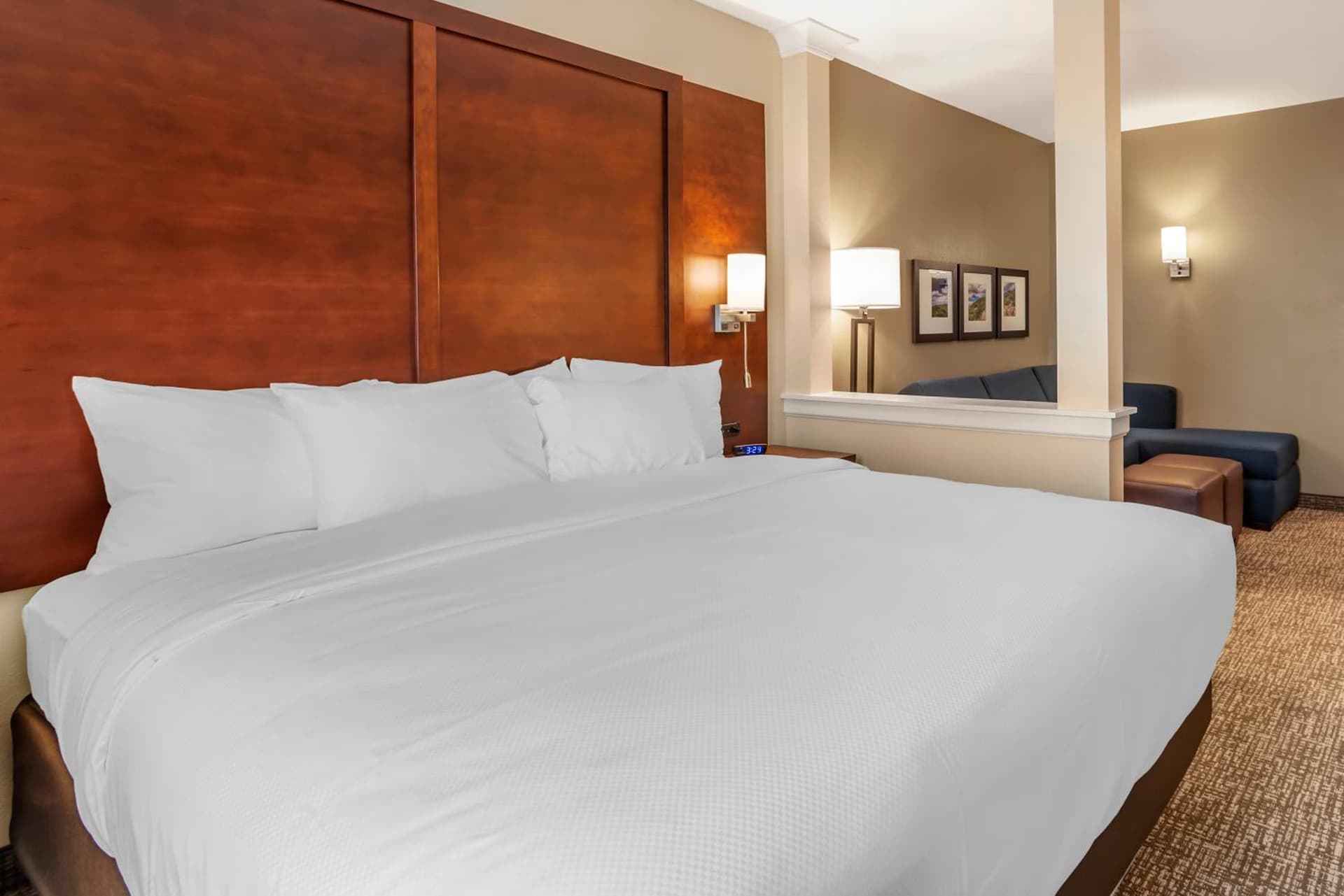 Comfort Inn & Suites Winchester property views in Winchester, VA — gallery photo 3