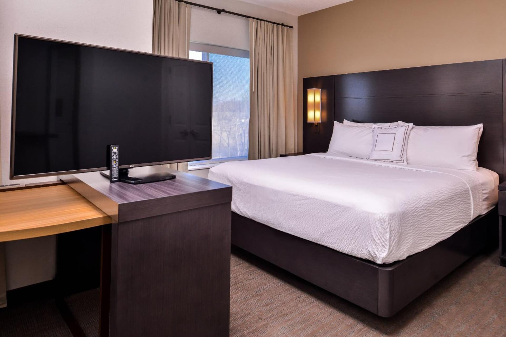 Residence Inn by Marriott Charlotte Steele Creek gallery photo in Charlotte, NC — image 5