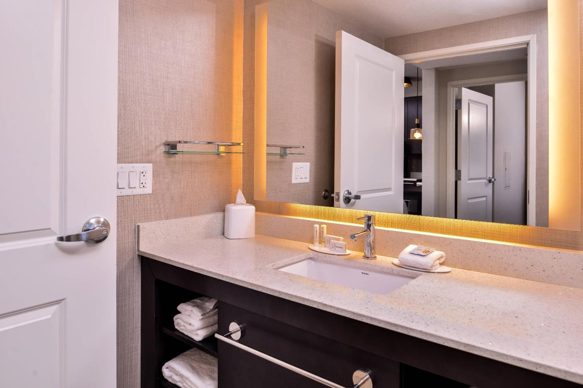 Residence Inn by Marriott Charlotte Steele Creek gallery photo in Charlotte, NC — image 16