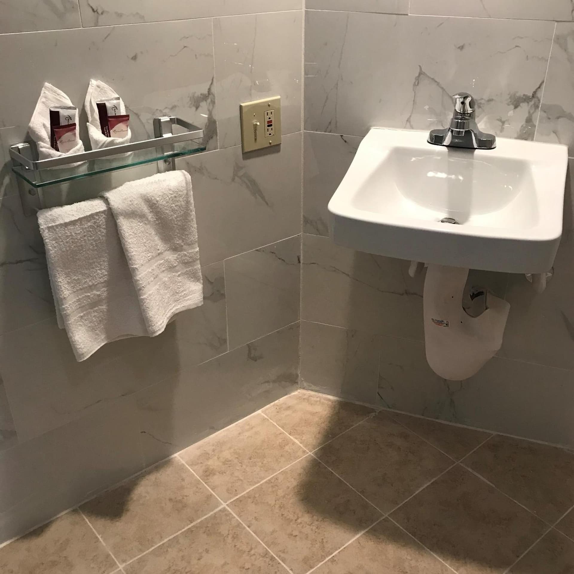 Grand Inn gallery photo in Fullerton, CA — image 60