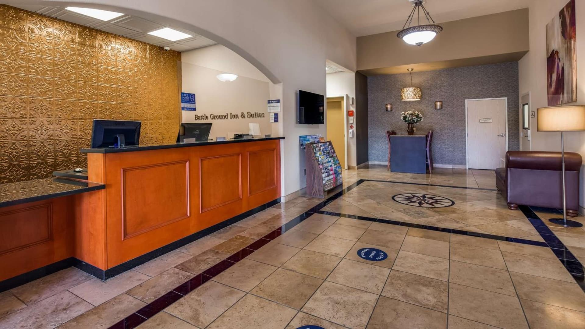 Best Western Plus Battleground Inn & Suites interior in Battle Ground, WA — gallery photo 2
