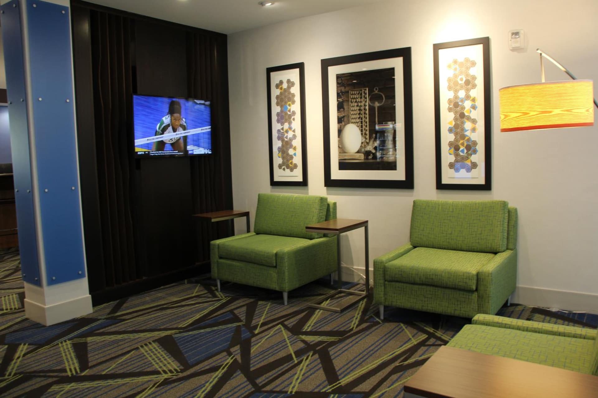 Holiday Inn Express & Suites - Phoenix - Airport North by IHG gallery photo in Phoenix, AZ — image 77