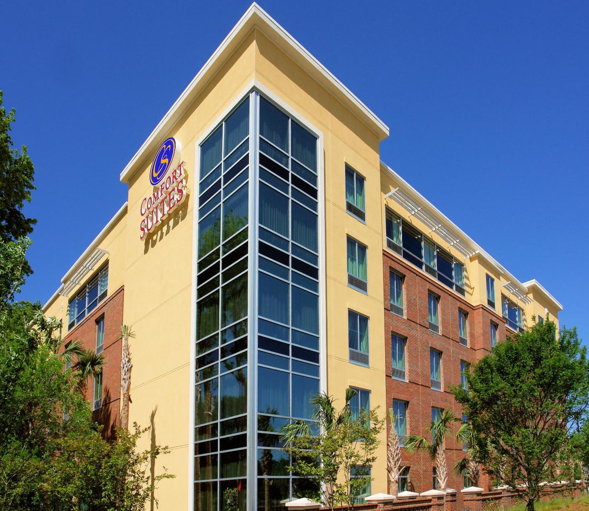 Comfort Suites Charleston West Ashley featured exterior or lobby in Charleston, SC — similar hotel
