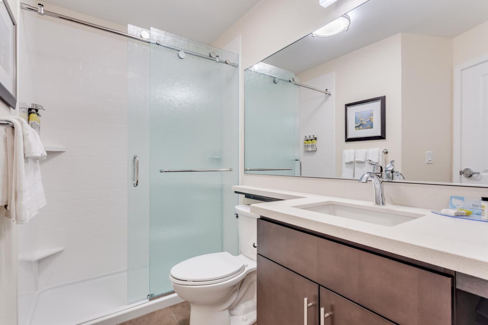 Candlewood Suites Eau Claire I-94 by IHG interior in Eau Claire, WI — gallery photo 2