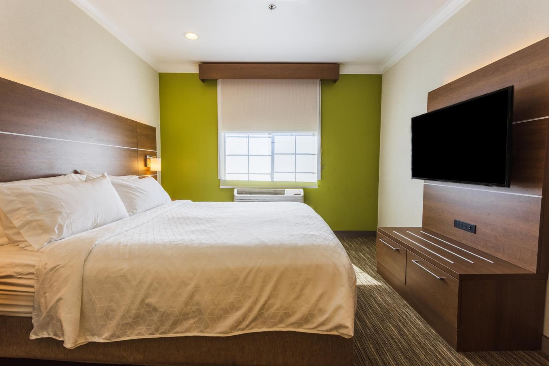 Holiday Inn Express Davis-University Area by IHG gallery photo in Davis, CA — image 55
