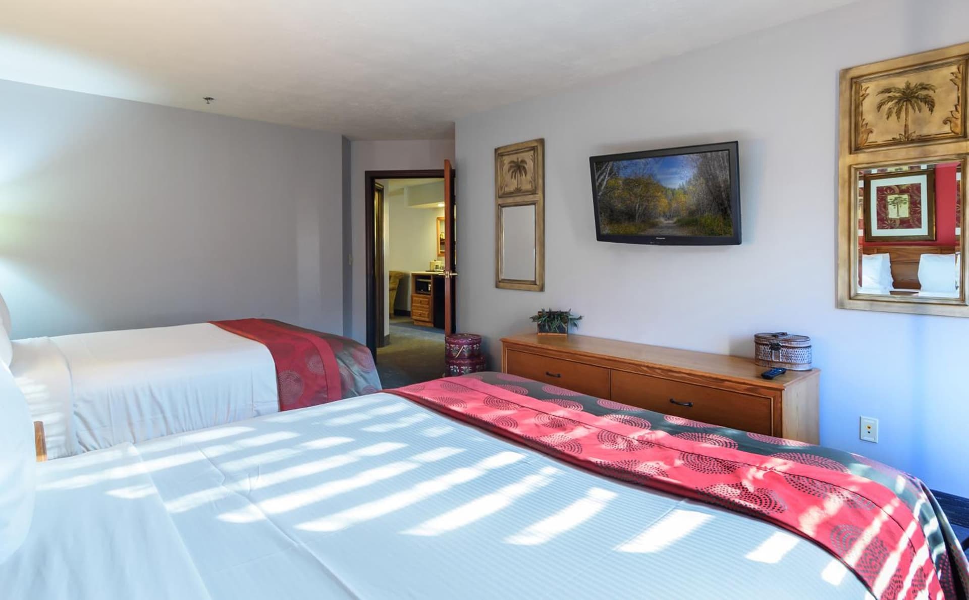 Ramada by Wyndham Sioux Falls Airport - Waterpark Resort & Event Center gallery photo in Sioux Falls, SD — image 86