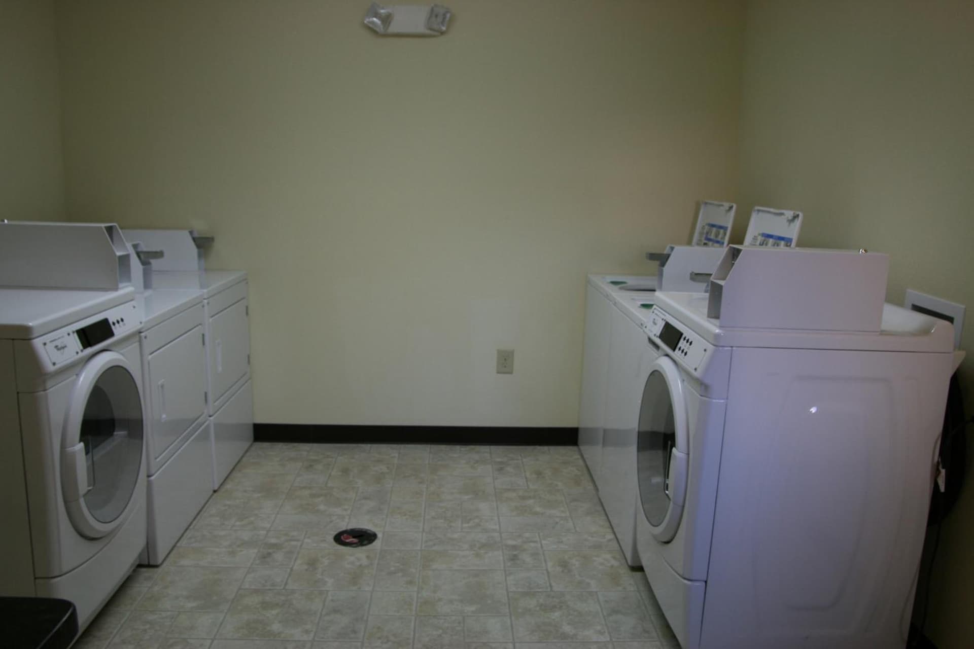 Affordable Suites - Fayetteville/Fort Bragg gallery photo in Fayetteville, NC — image 18