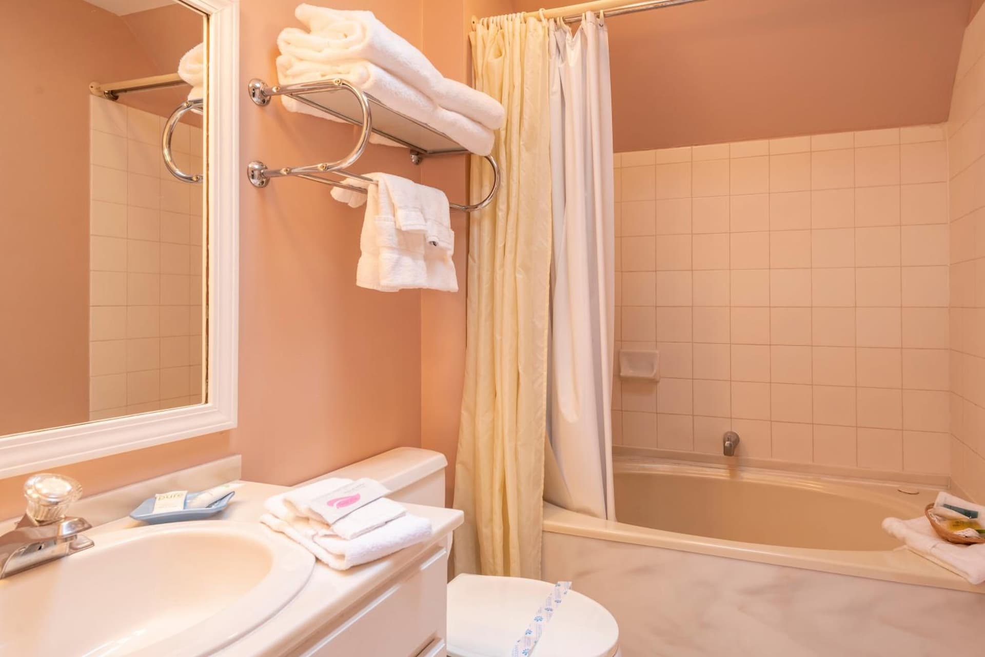 Century Suites Hotel gallery photo in Bloomington, IN — image 65