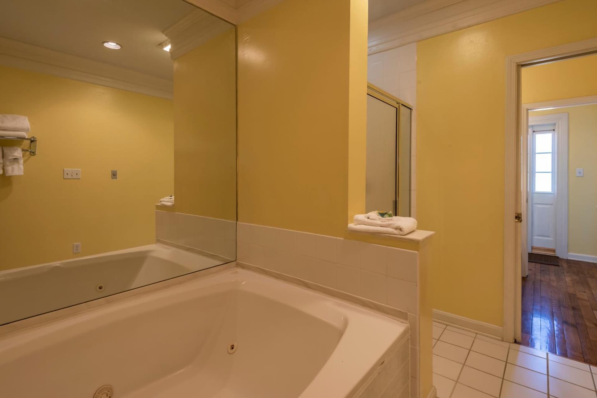 Century Suites Hotel gallery photo in Bloomington, IN — image 77
