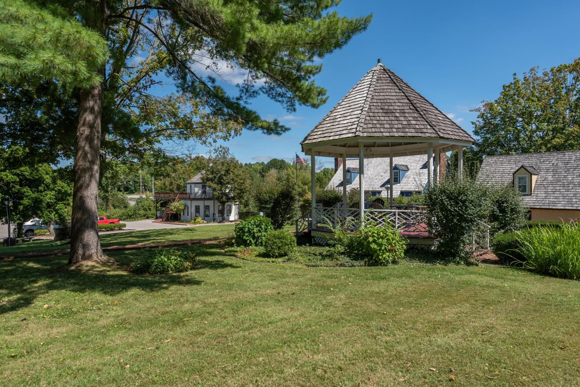 Century Suites Hotel gallery photo in Bloomington, IN — image 82