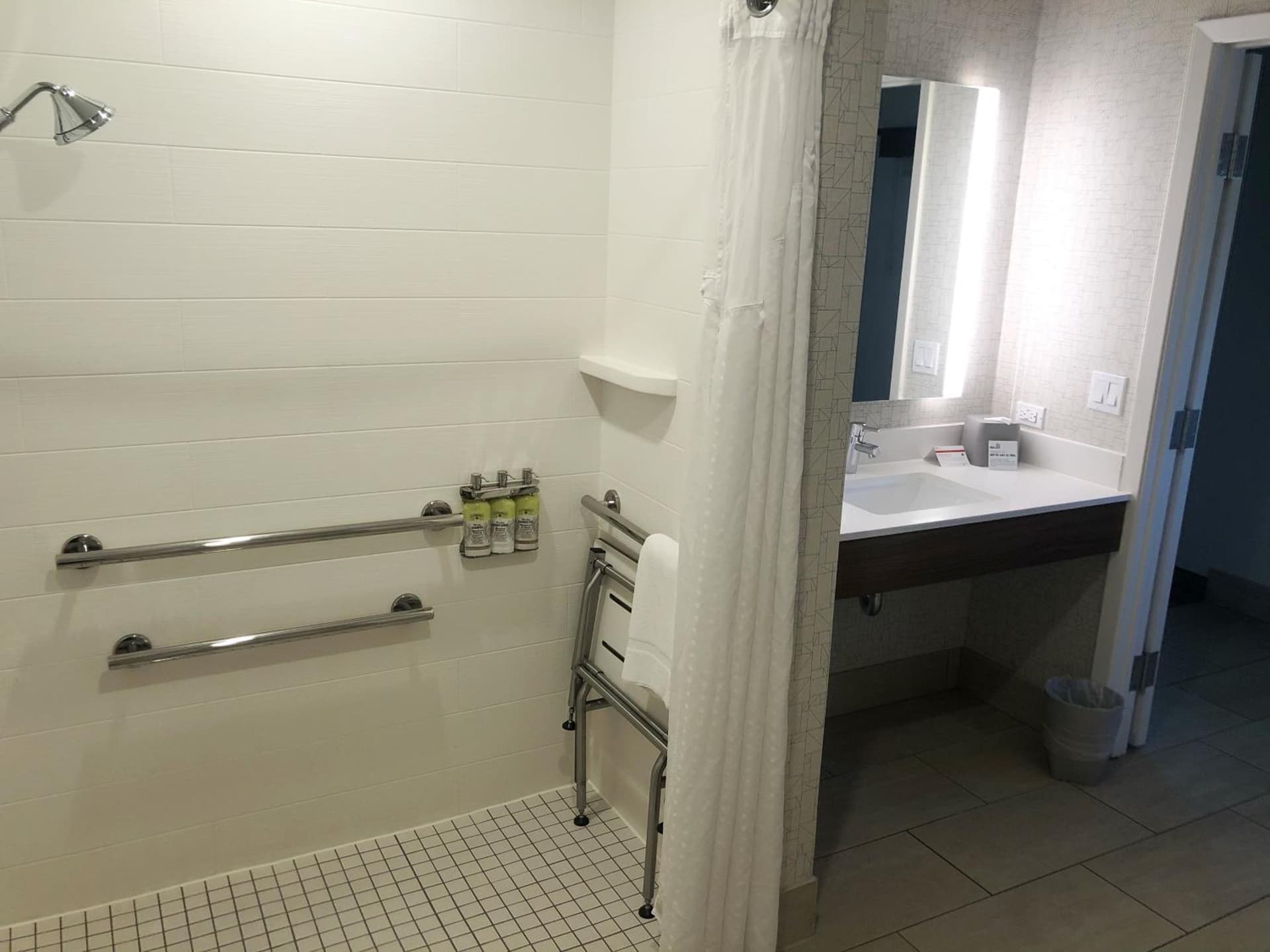 Holiday Inn Express Hotel & Suites El Dorado Hills by IHG gallery photo in El Dorado Hills, CA — image 54