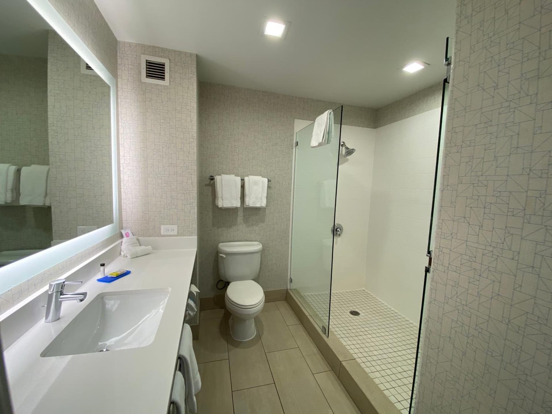 Holiday Inn Express Hotel & Suites El Dorado Hills by IHG gallery photo in El Dorado Hills, CA — image 56