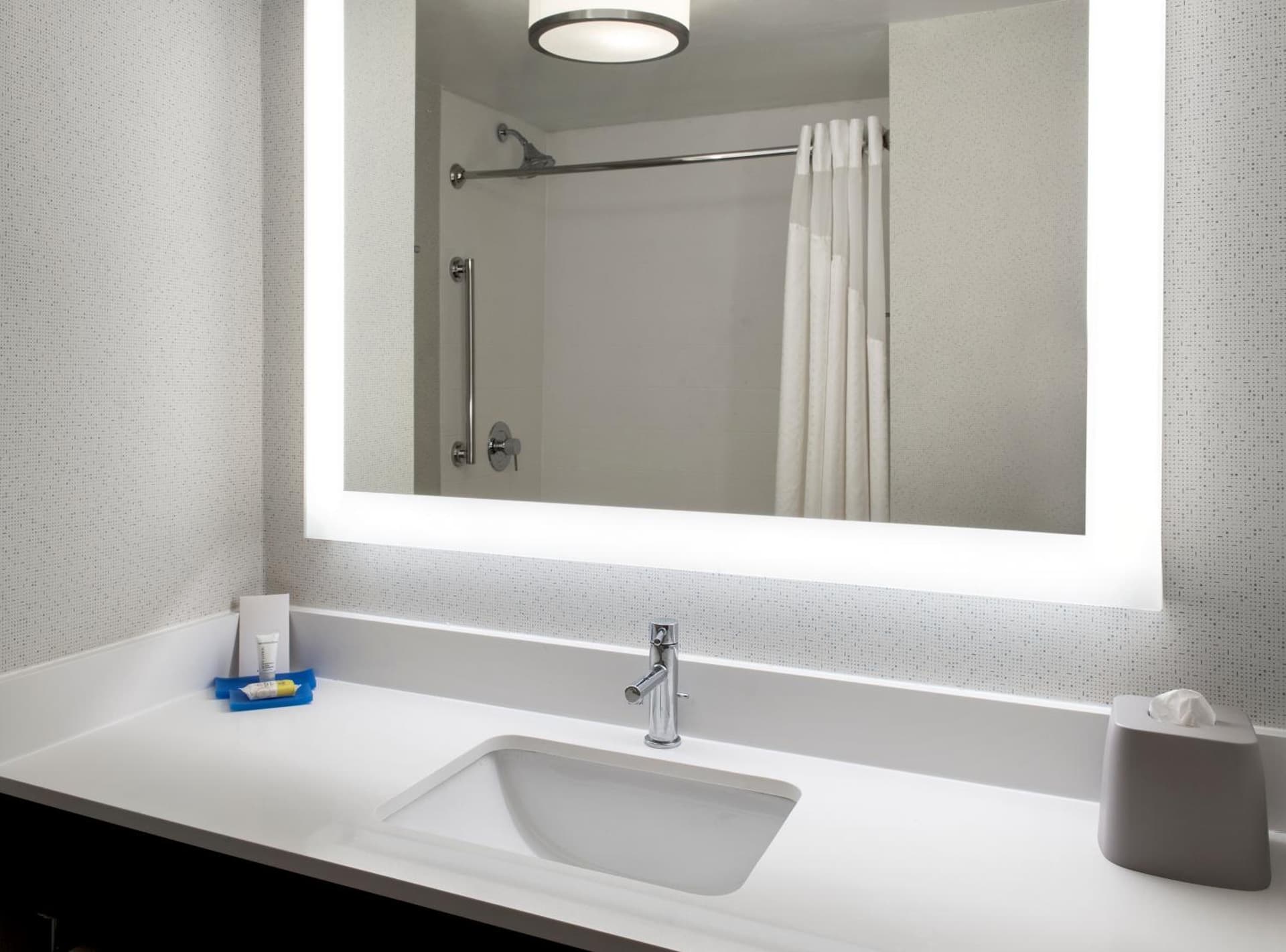 Holiday Inn Express Great Barrington by IHG interior in Great Barrington, MA — gallery photo 2