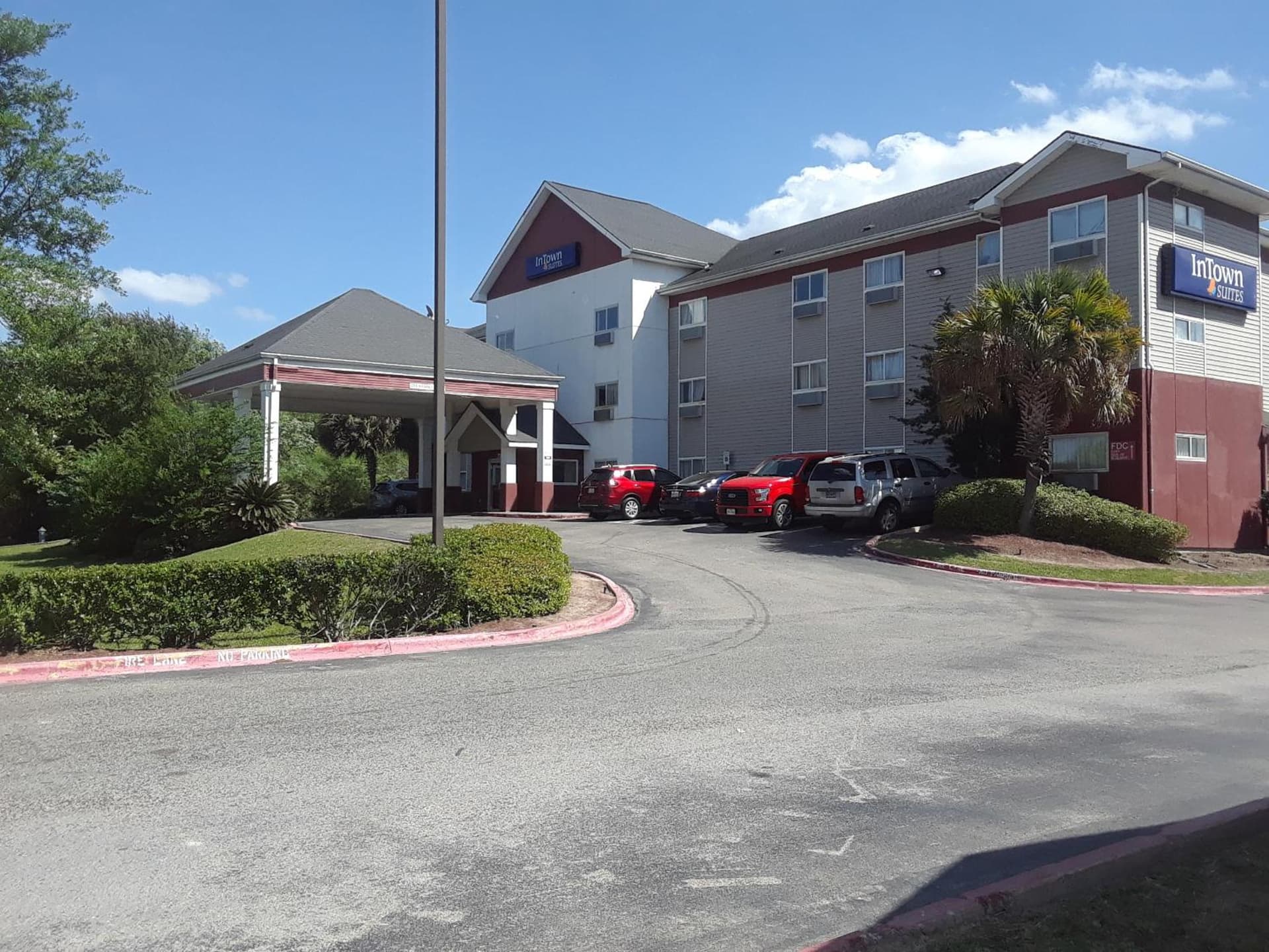 InTown Suites Extended Stay Houston TX - IAH Airport property views in Houston, TX — gallery photo 3