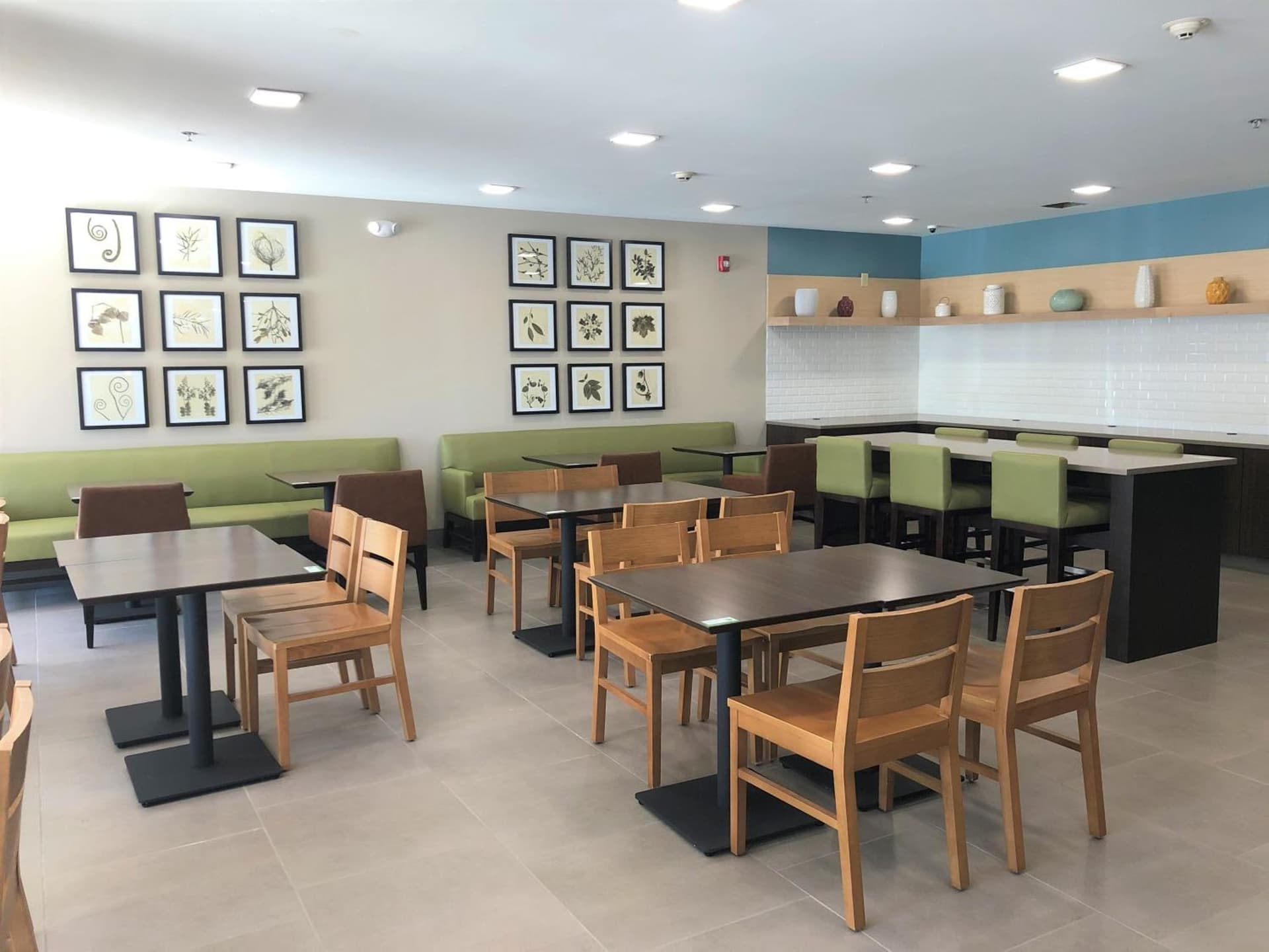 Country Inn & Suites by Radisson, Stone Mountain, GA gallery photo in Stone Mountain, GA — image 43