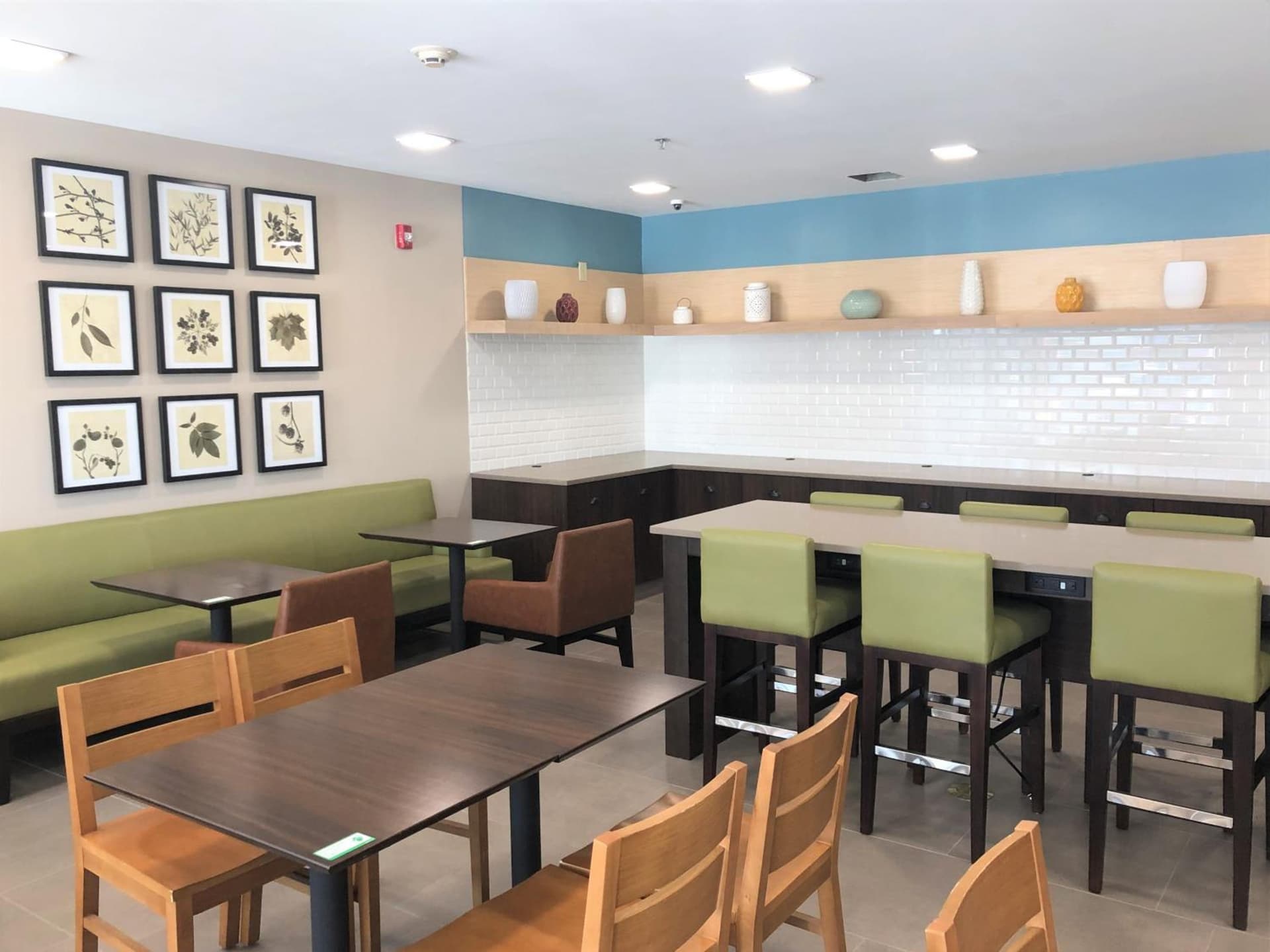 Country Inn & Suites by Radisson, Stone Mountain, GA gallery photo in Stone Mountain, GA — image 24