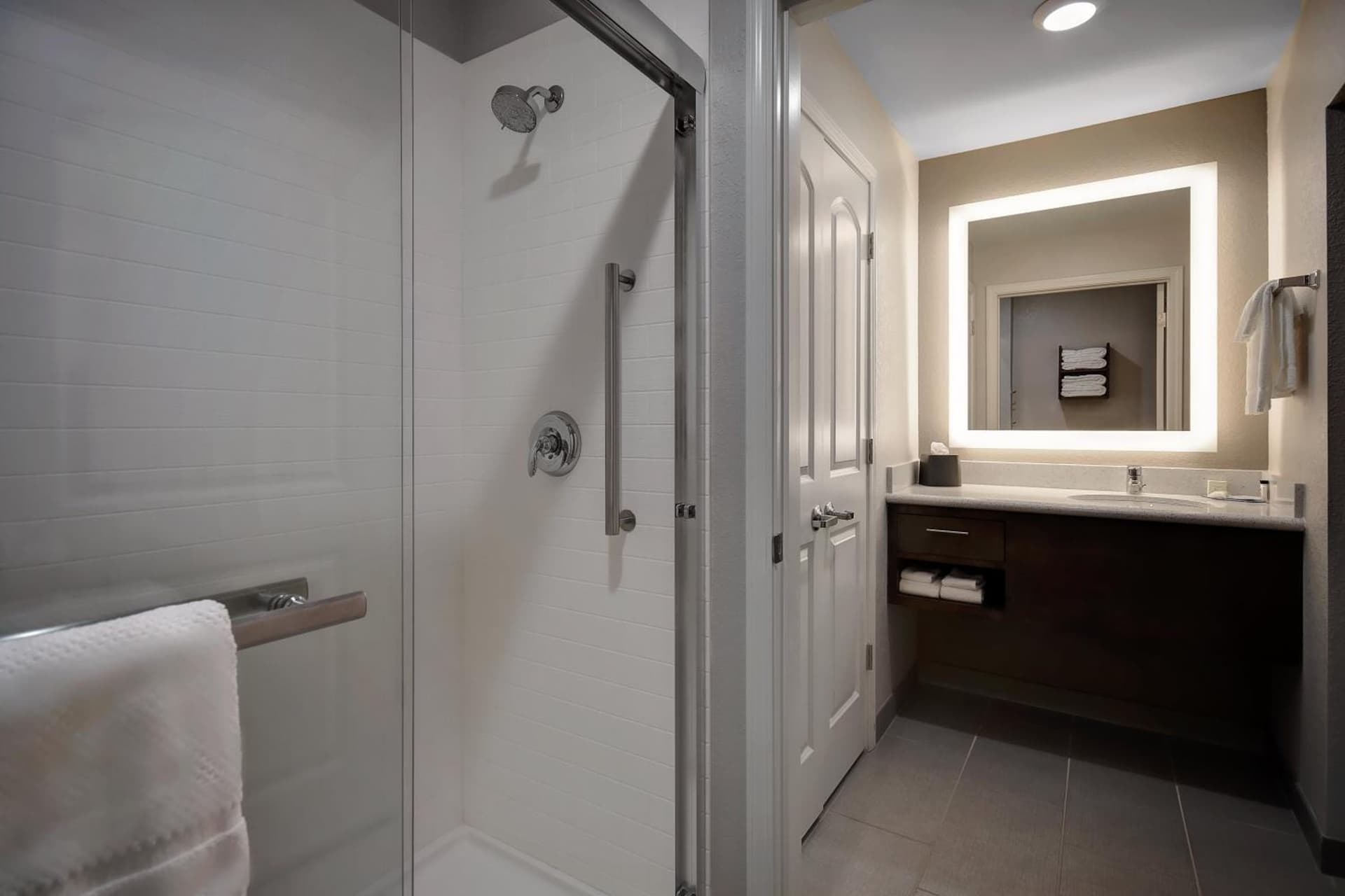 Staybridge Suites - Holland by IHG gallery photo in Holland, MI — image 32