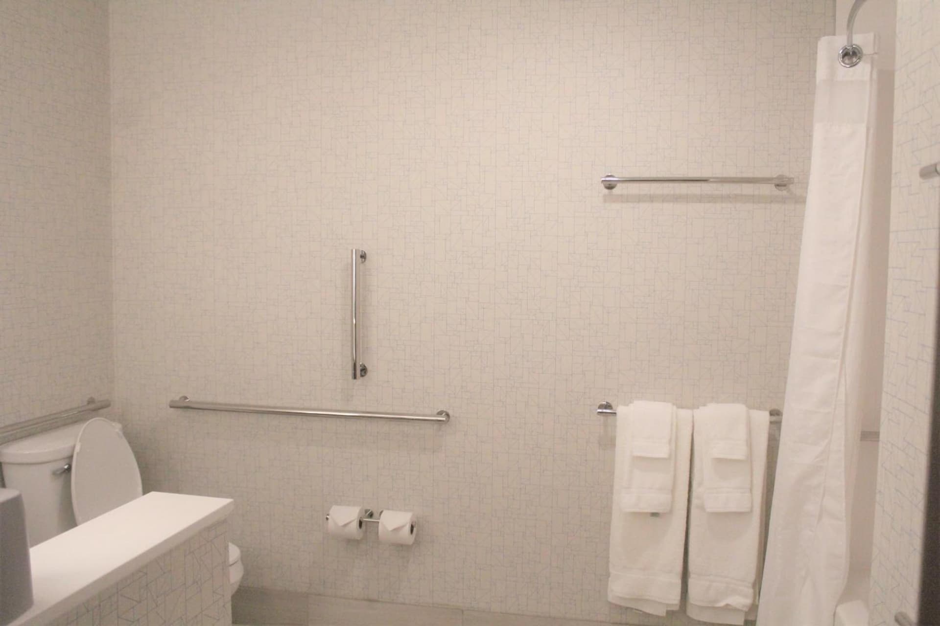 Holiday Inn Express & Suites - Kokomo South by IHG property views in Kokomo, IN — gallery photo 3