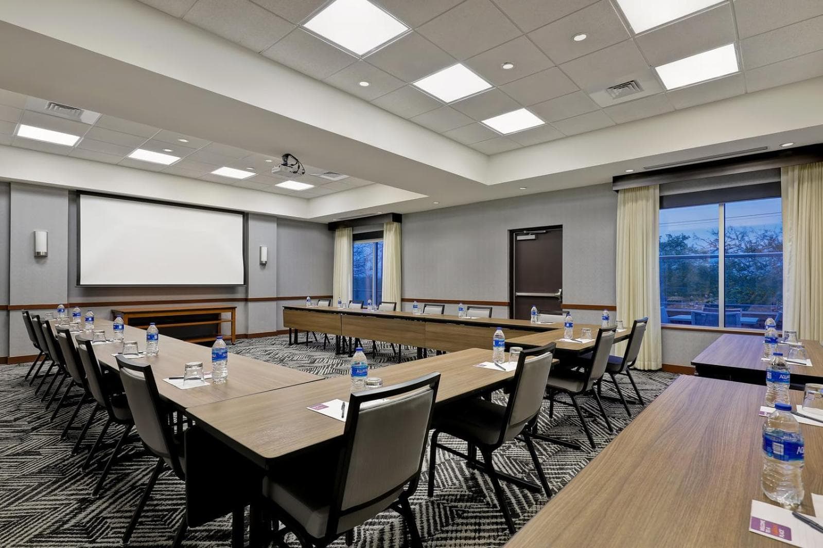 Hyatt Place San Antonio North Stone Oak gallery photo in San Antonio, TX — image 67