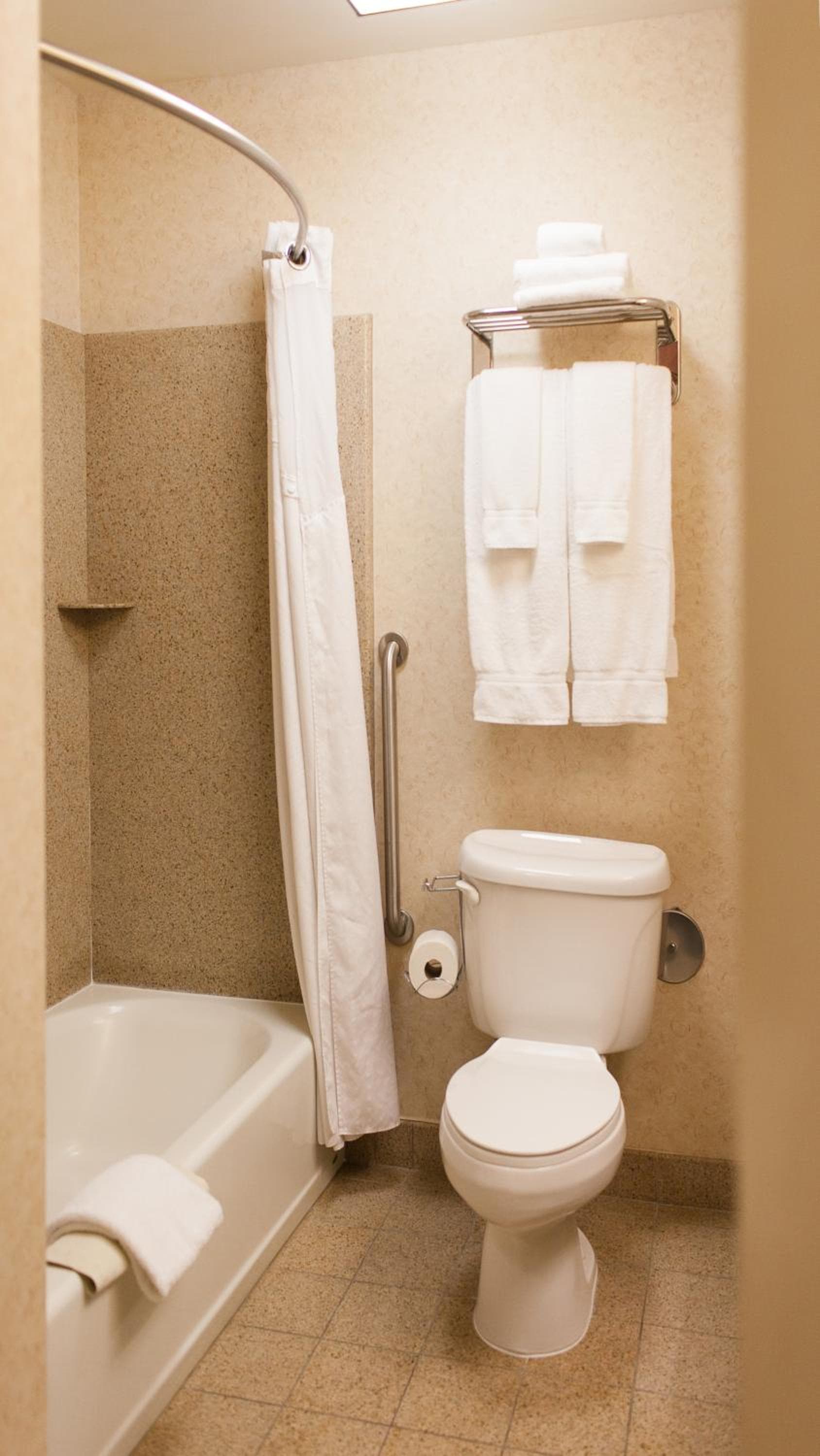 Holiday Inn Express Turlock by IHG gallery photo in Turlock, CA — image 12