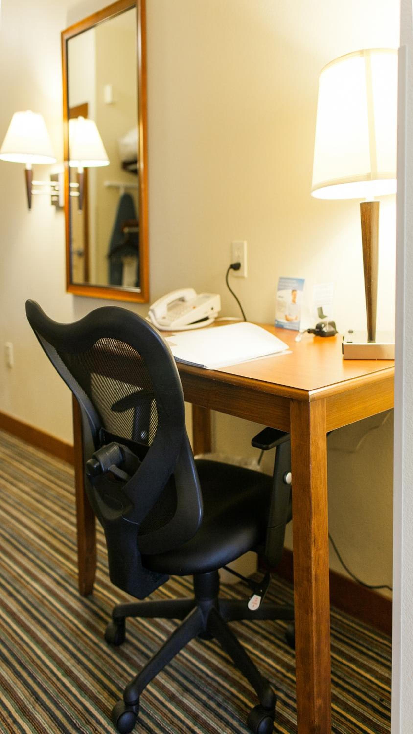 Holiday Inn Express Turlock by IHG interior in Turlock, CA — gallery photo 2