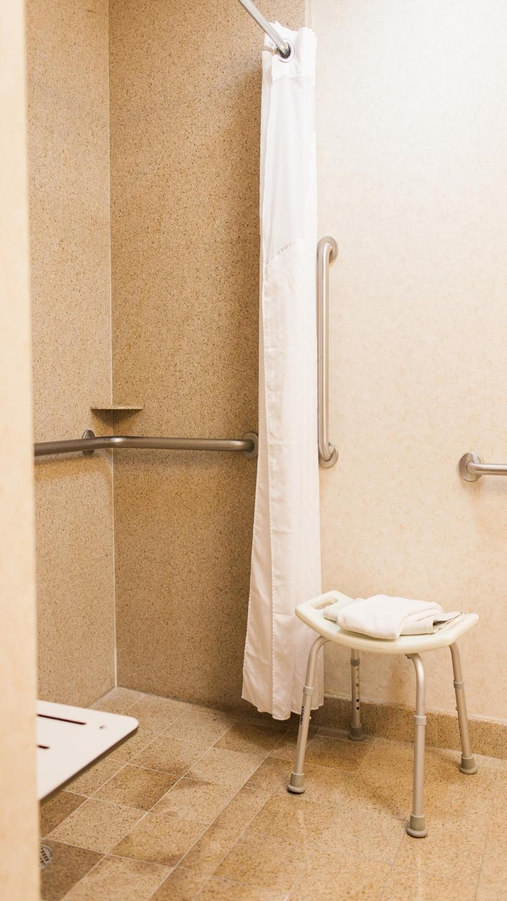 Holiday Inn Express Turlock by IHG gallery photo in Turlock, CA — image 27