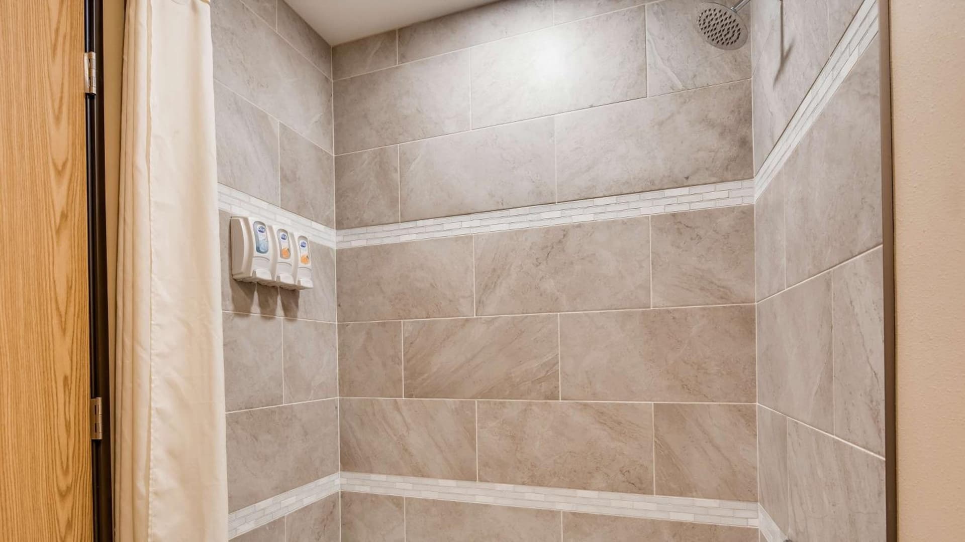 Best Western Plus Grapevine Inn gallery photo in Sunnyside, WA — image 67